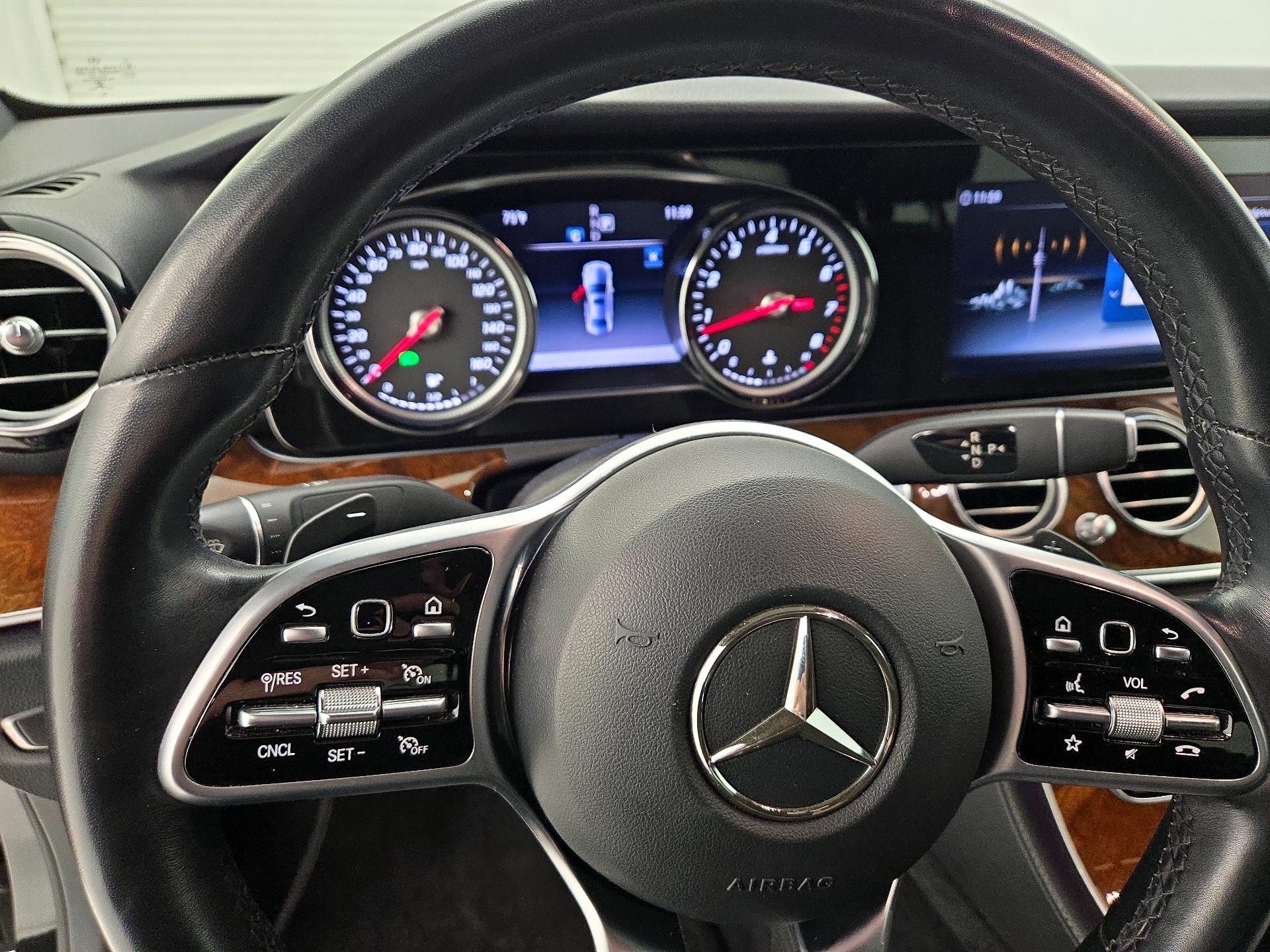 Thumbnail: 2019 Mercedes-Benz E-Class - 10