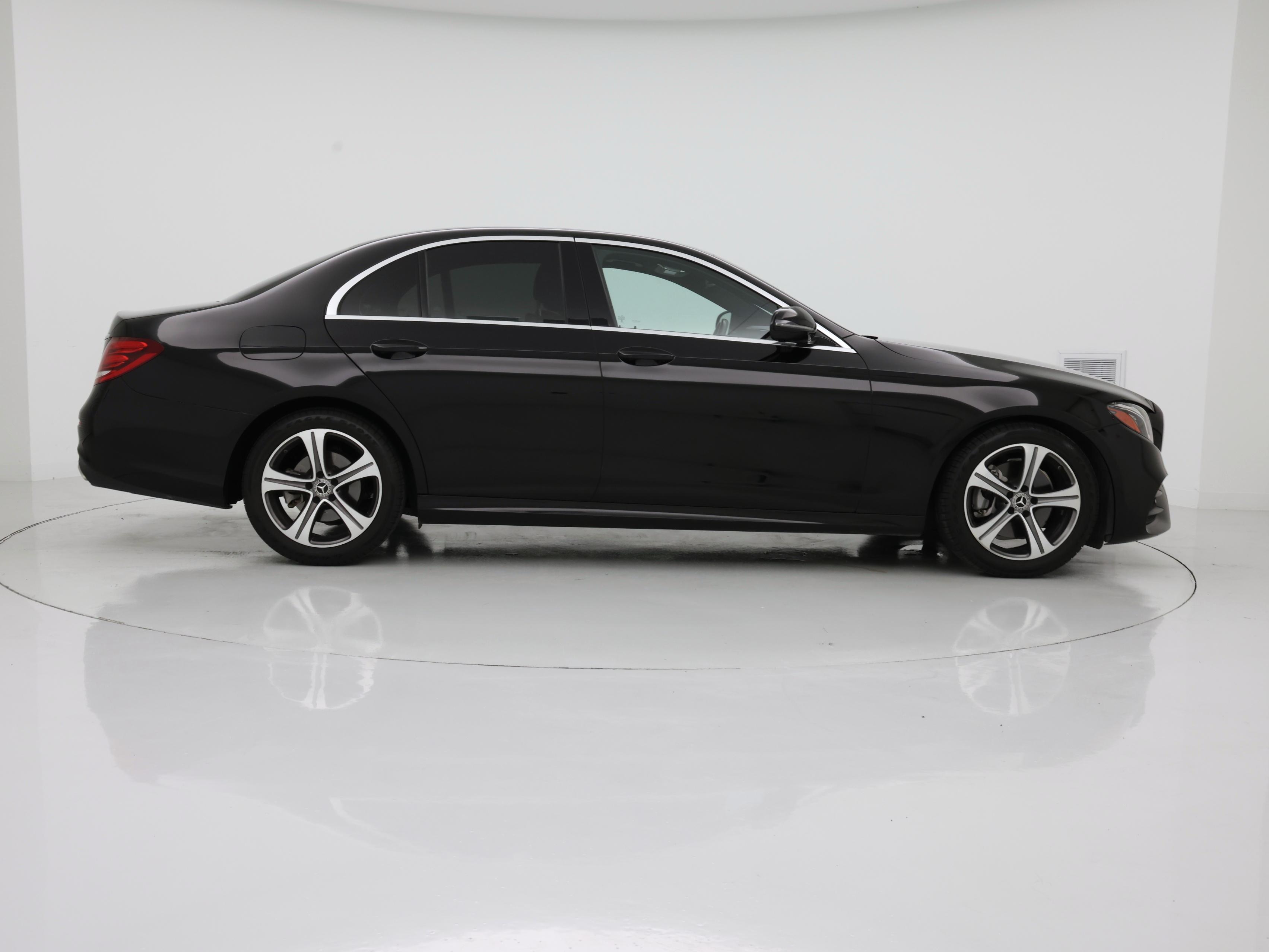 Thumbnail: 2019 Mercedes-Benz E-Class - 7