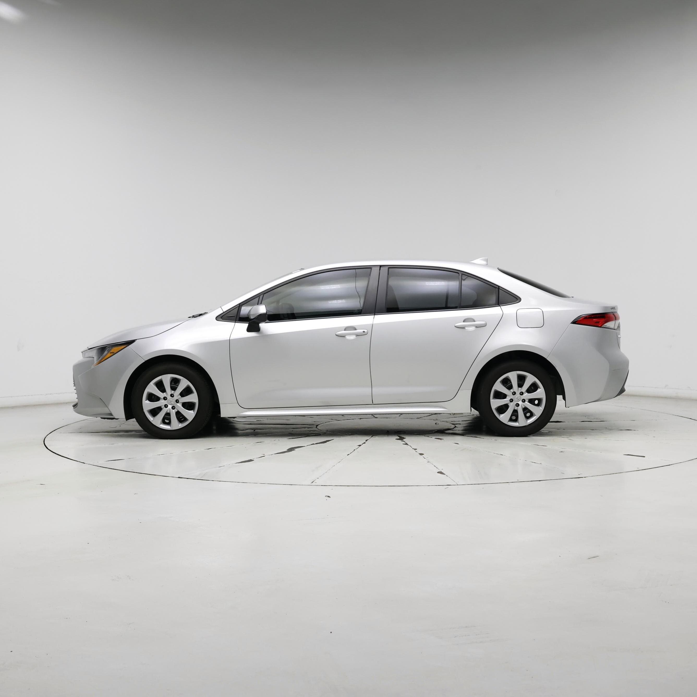 Thumbnail: 2023 Toyota Corolla - 3