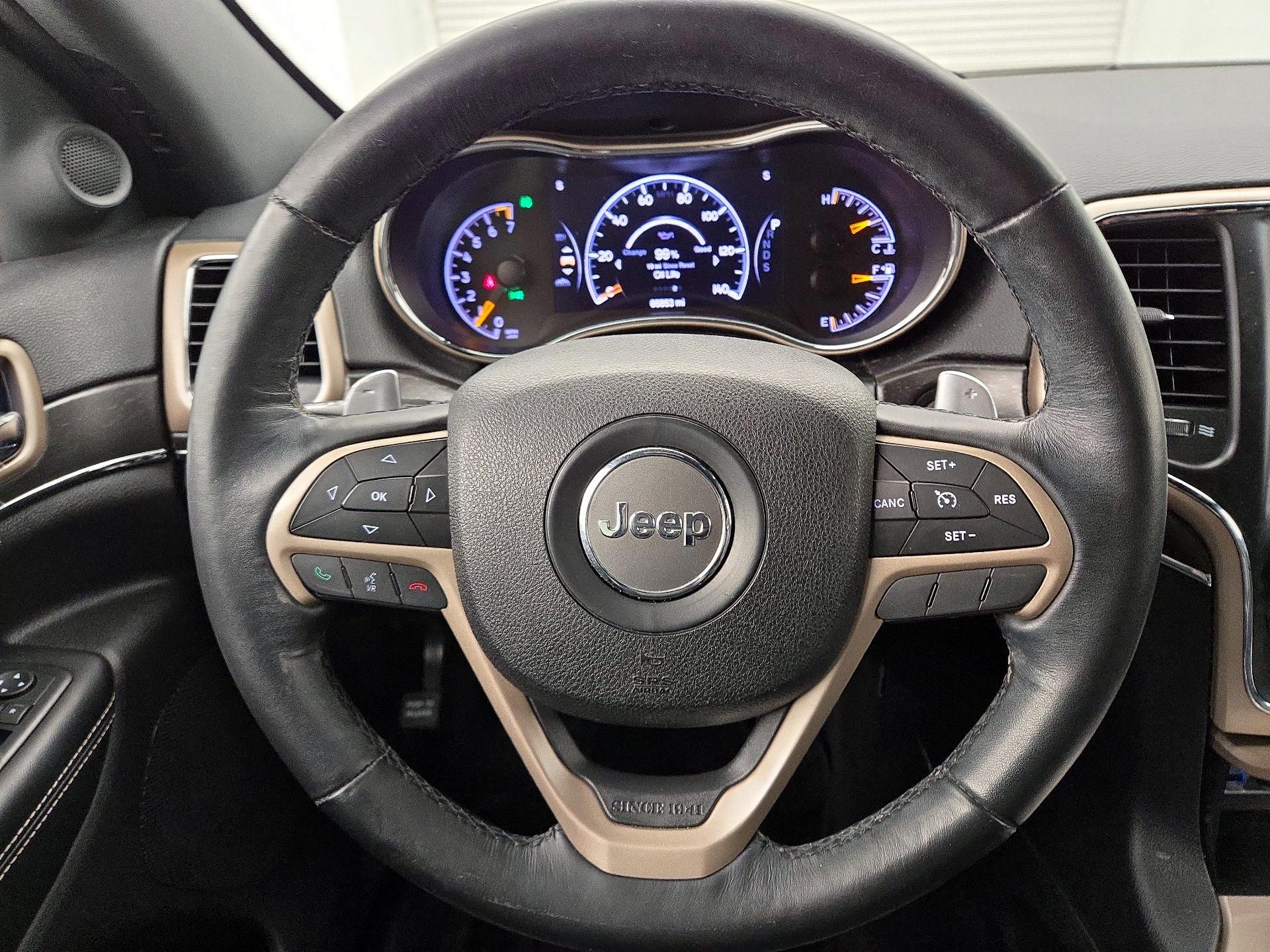 Thumbnail: 2015 Jeep Grand Cherokee - 10