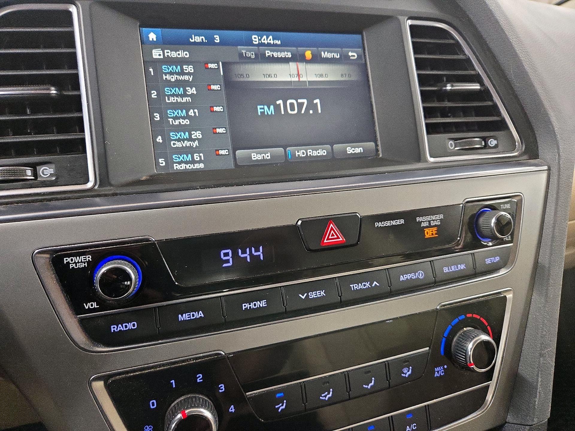 Thumbnail: 2016 Hyundai Sonata - 15