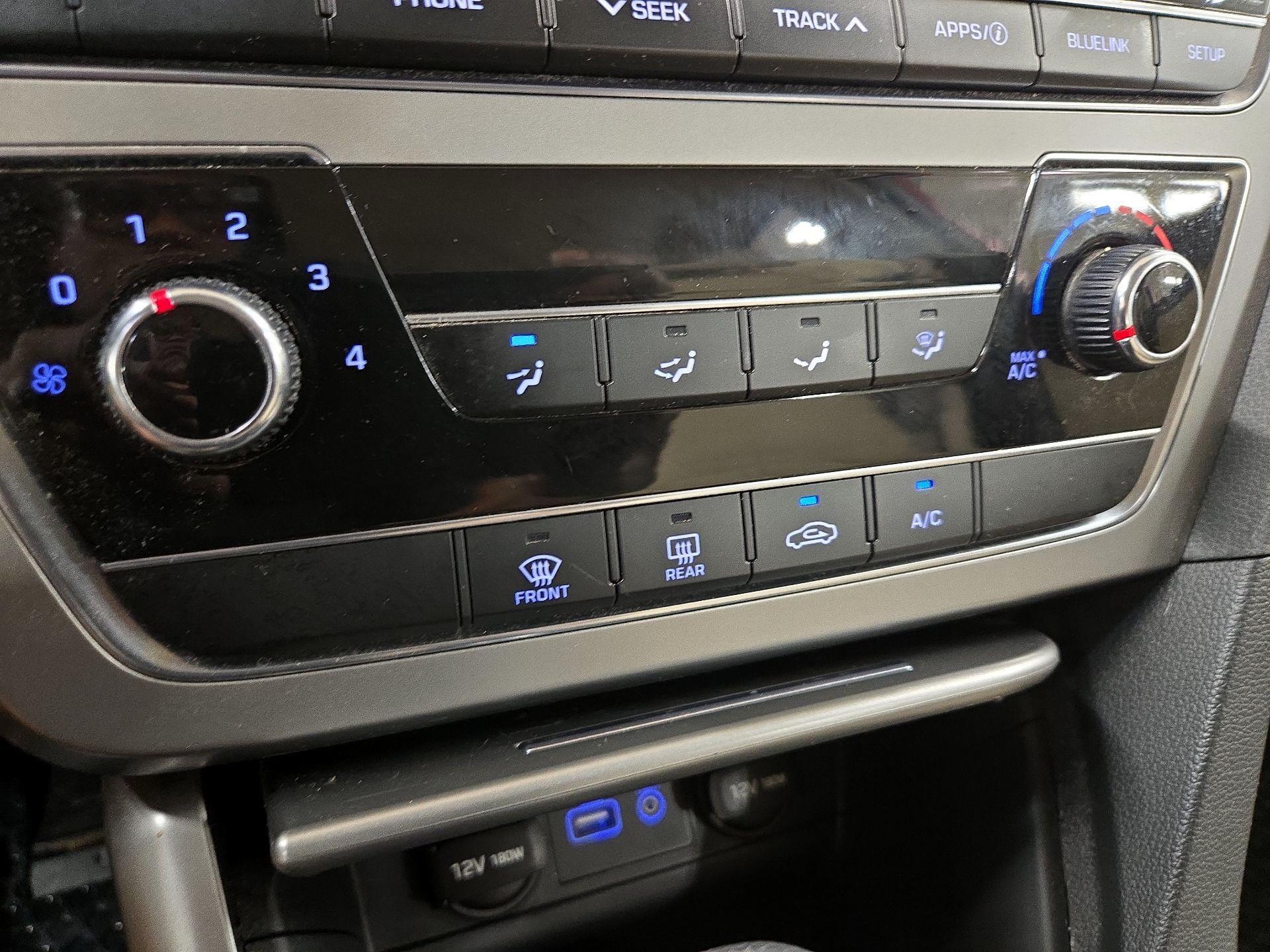 Thumbnail: 2016 Hyundai Sonata - 16