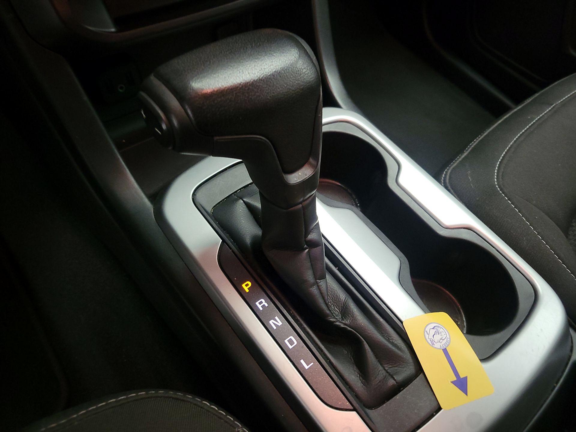 Thumbnail: 2021 Chevrolet Colorado - 17