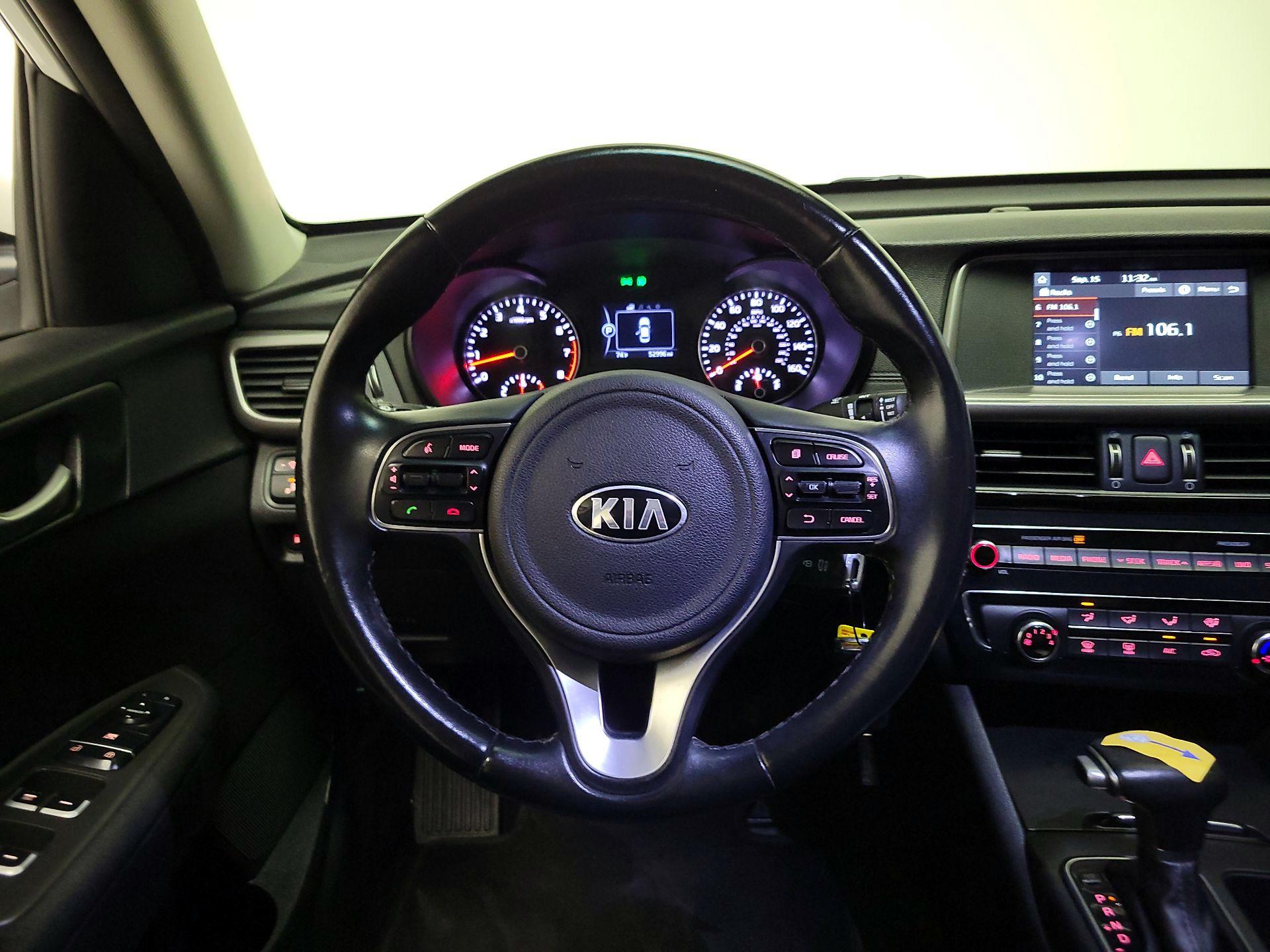 Thumbnail: 2018 Kia Optima - 10