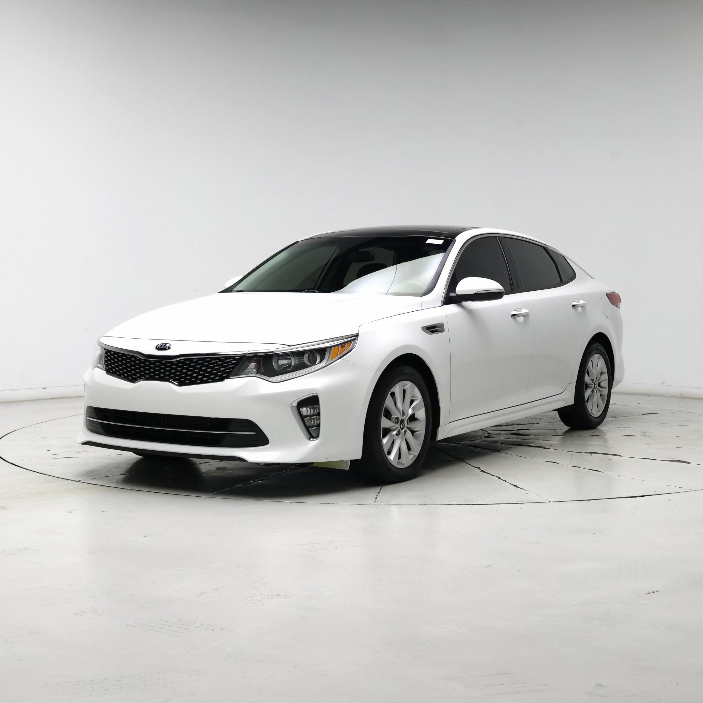 Thumbnail: 2018 Kia Optima - 4