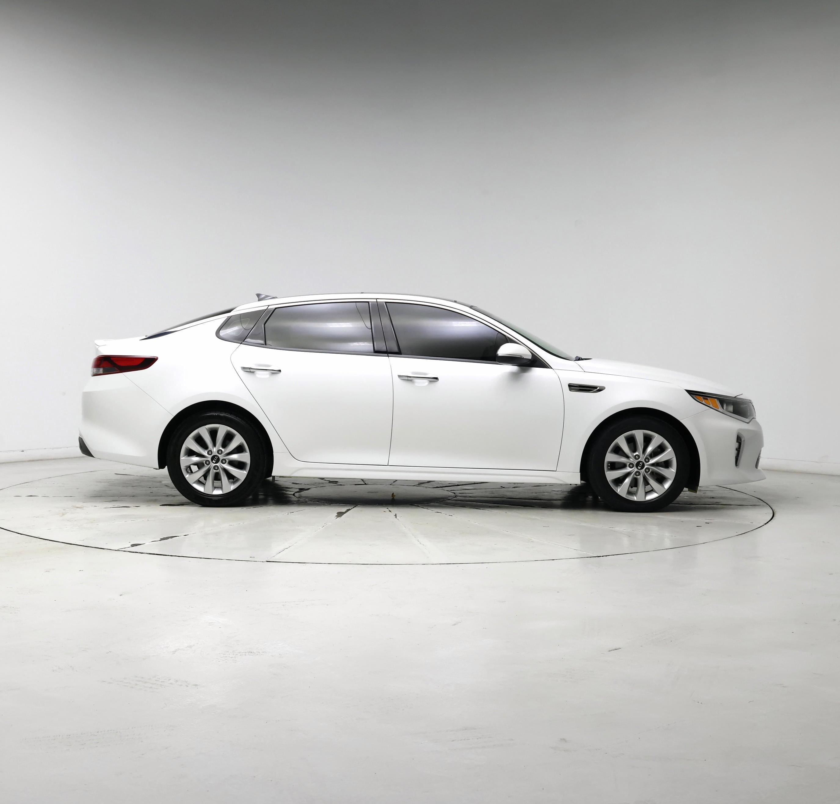 Thumbnail: 2018 Kia Optima - 7