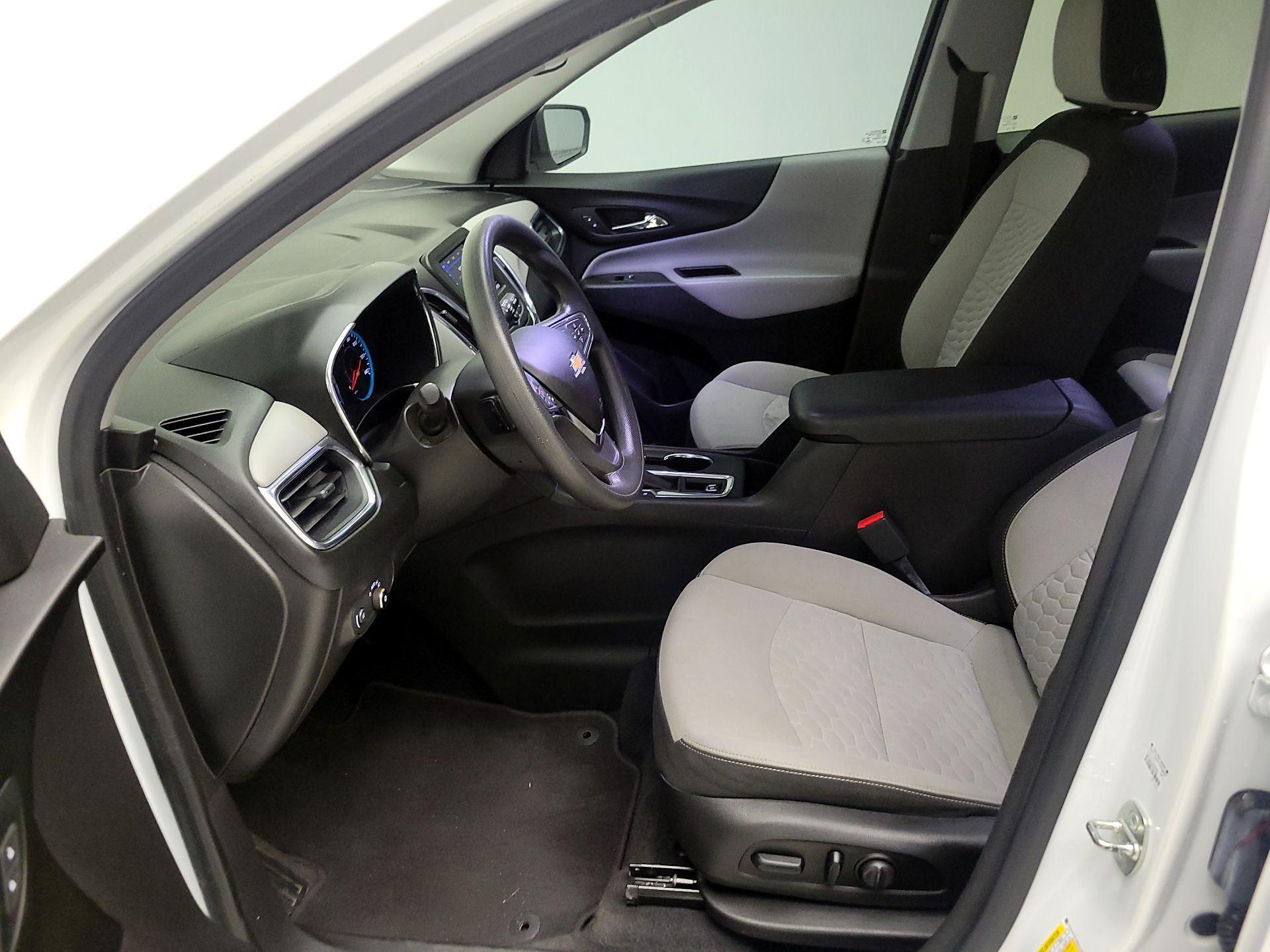 Thumbnail: 2021 Chevrolet Equinox - 11