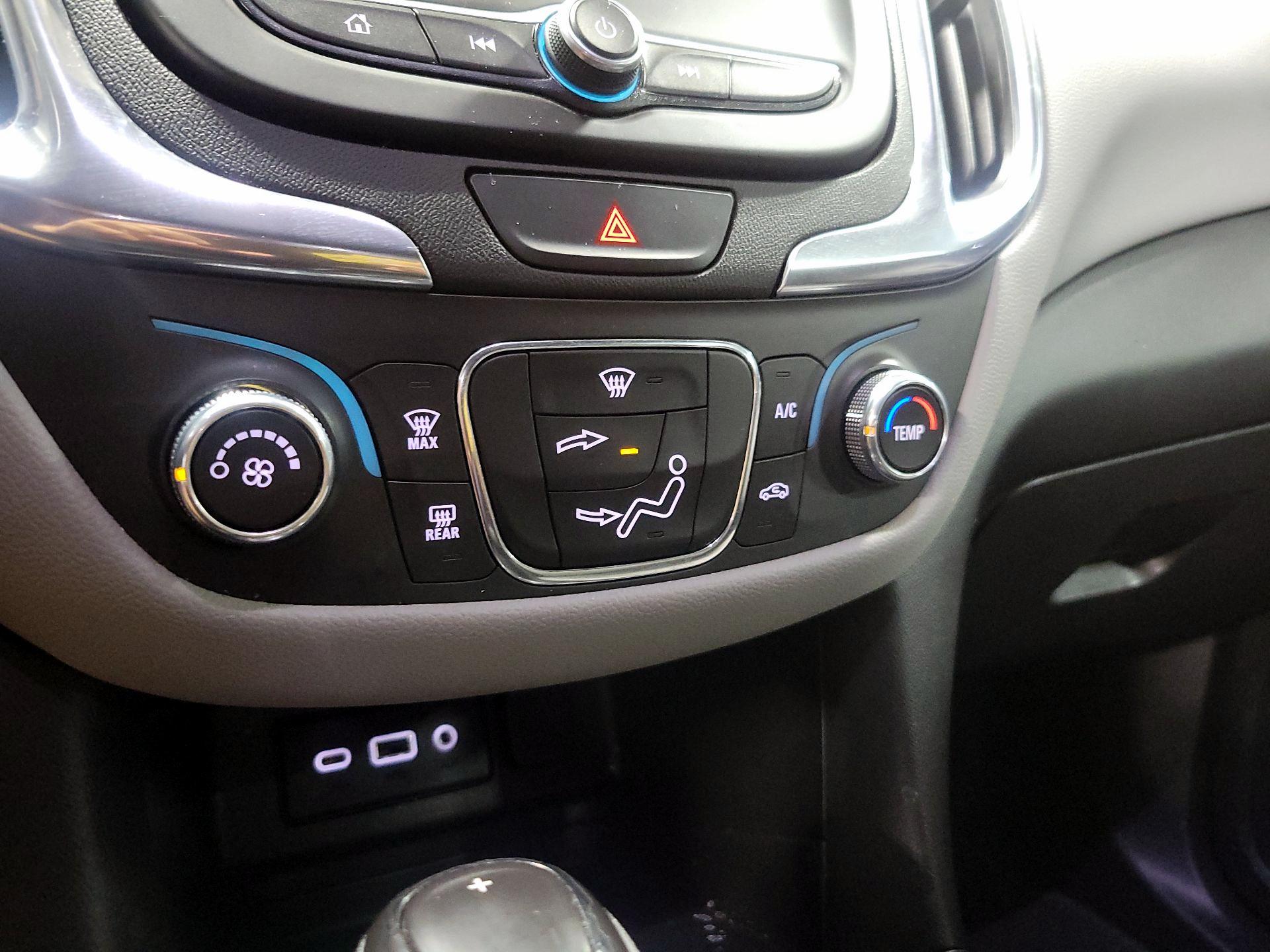 Thumbnail: 2021 Chevrolet Equinox - 15