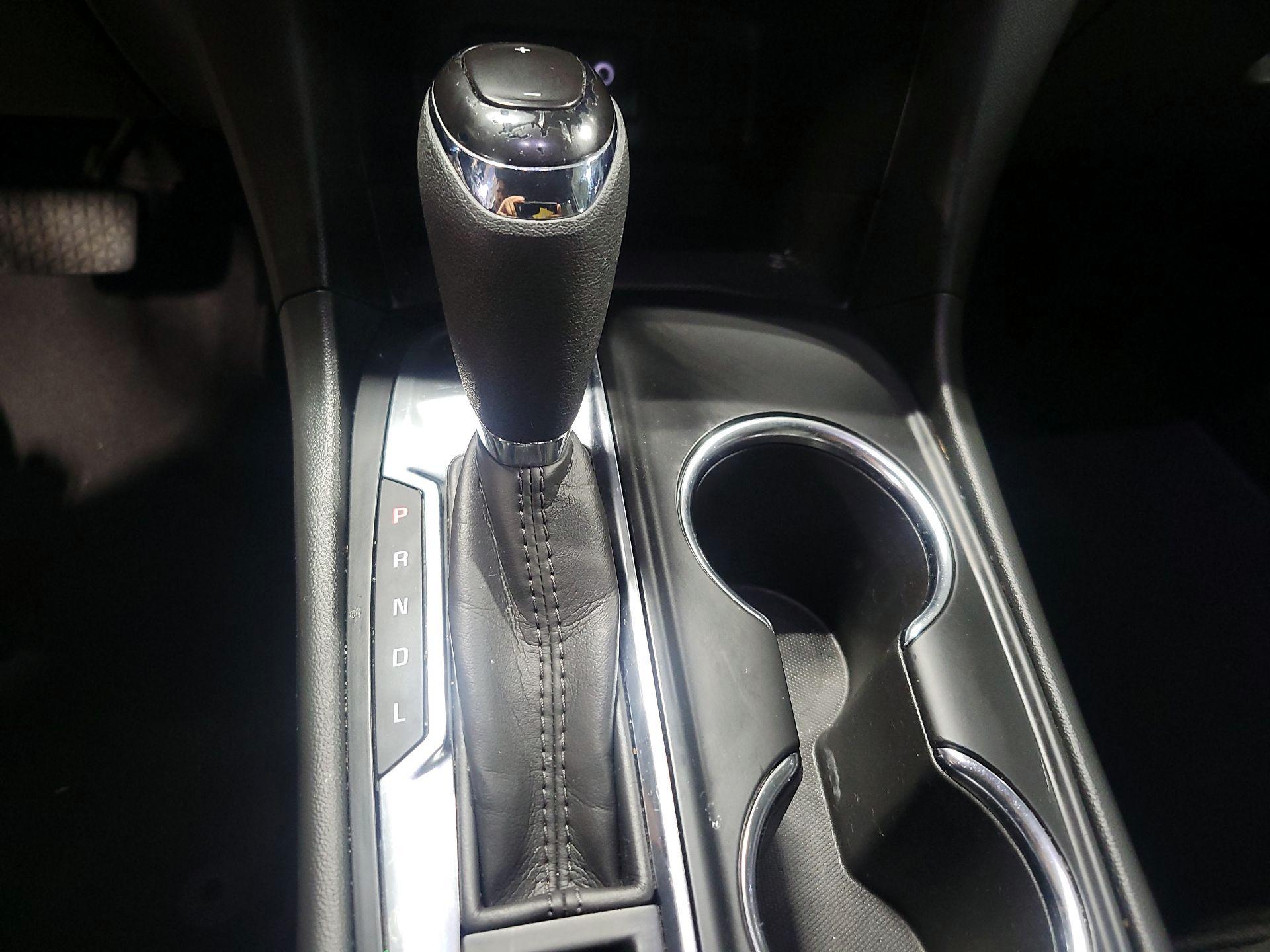 Thumbnail: 2021 Chevrolet Equinox - 16