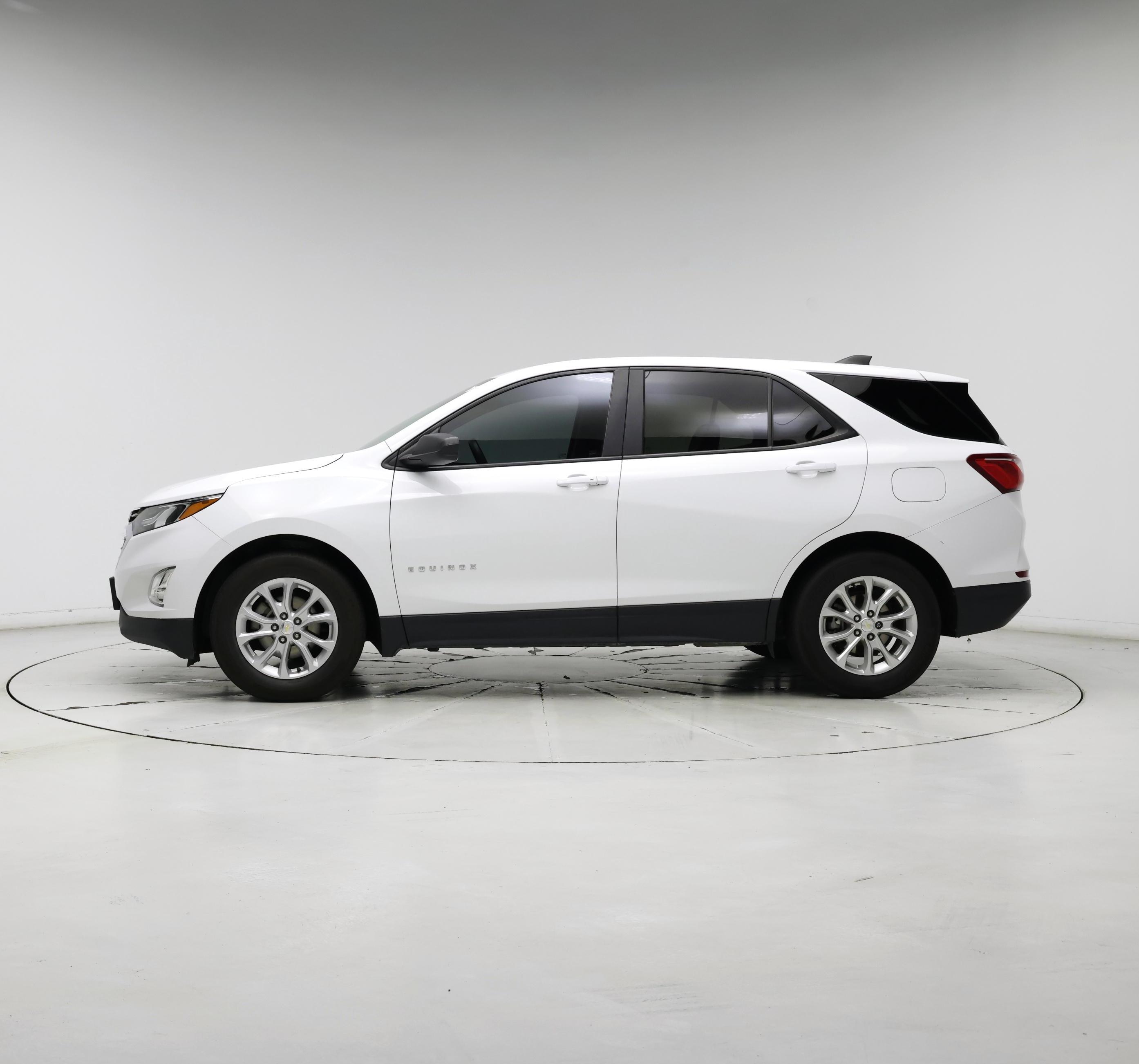 Thumbnail: 2021 Chevrolet Equinox - 3