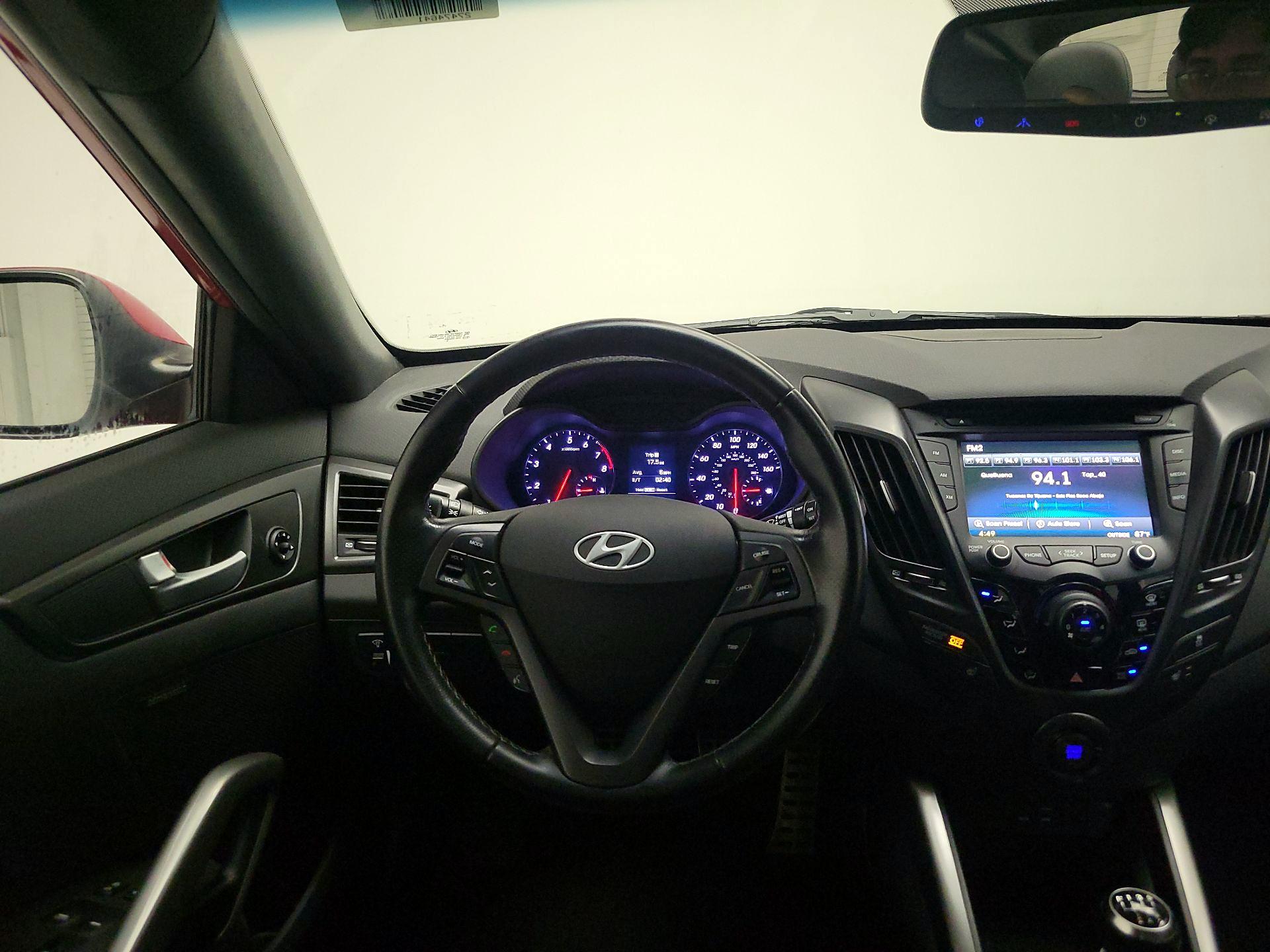 Thumbnail: 2016 Hyundai Veloster - 10