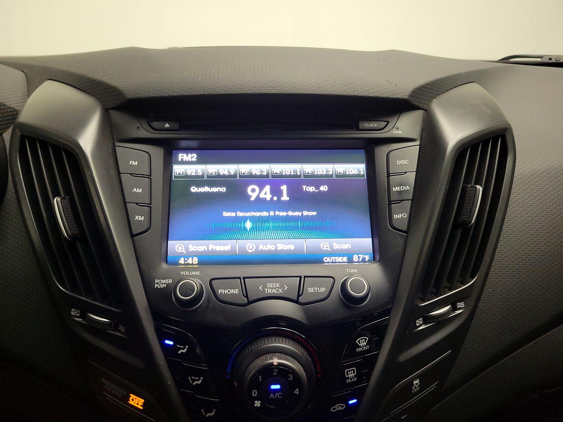 Thumbnail: 2016 Hyundai Veloster - 15