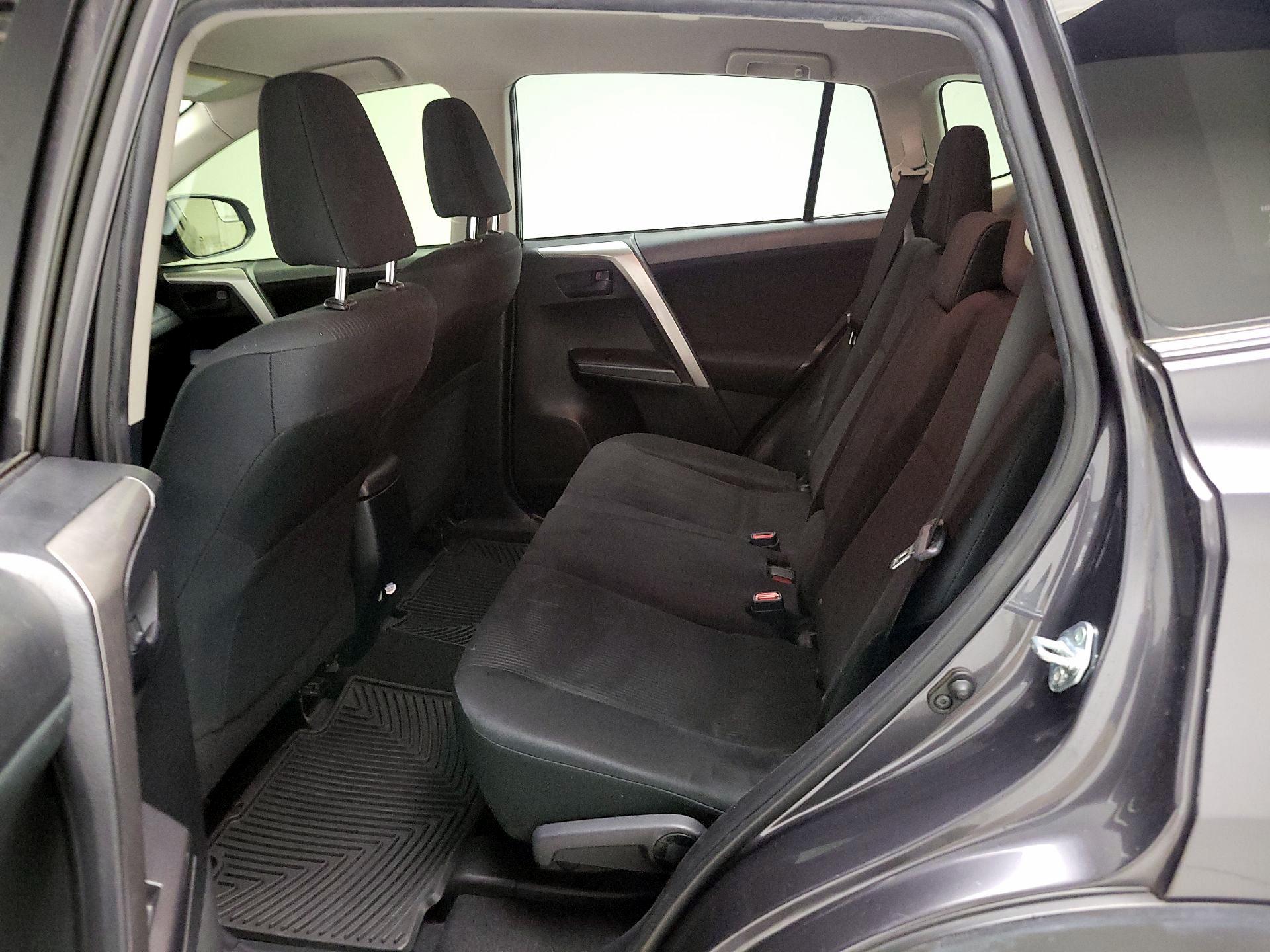 Thumbnail: 2017 Toyota RAV4 - 18