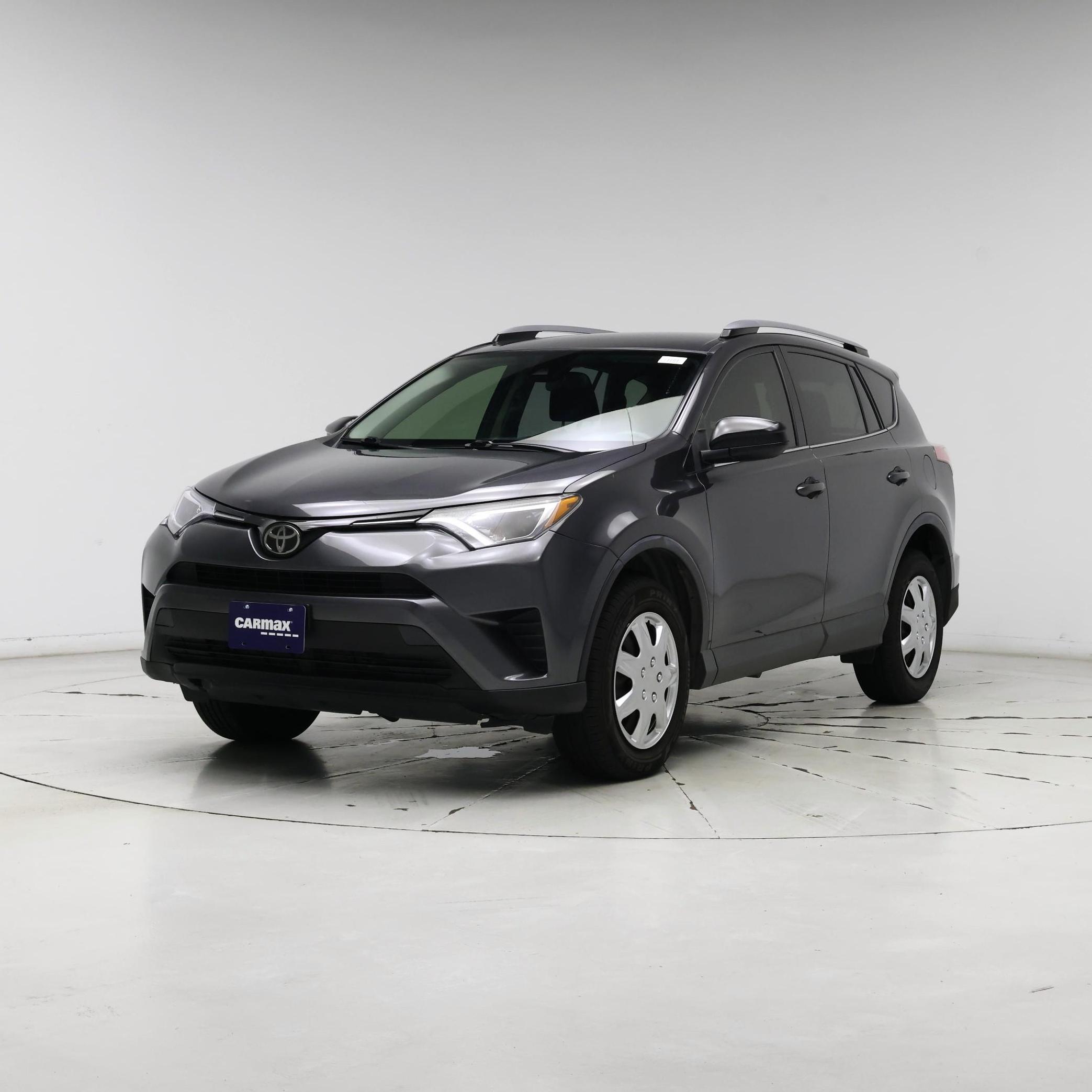 Thumbnail: 2017 Toyota RAV4 - 4