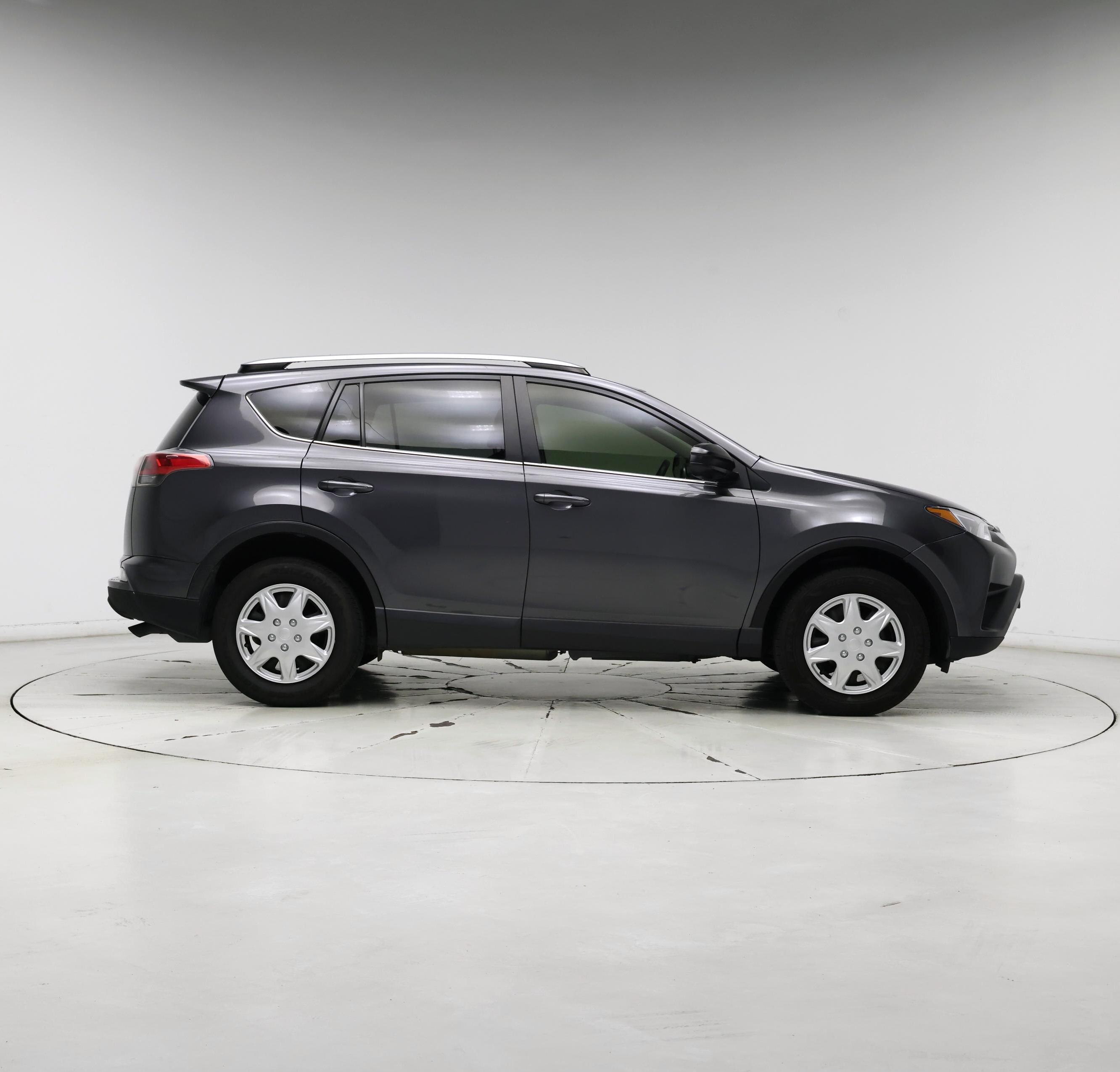Thumbnail: 2017 Toyota RAV4 - 7