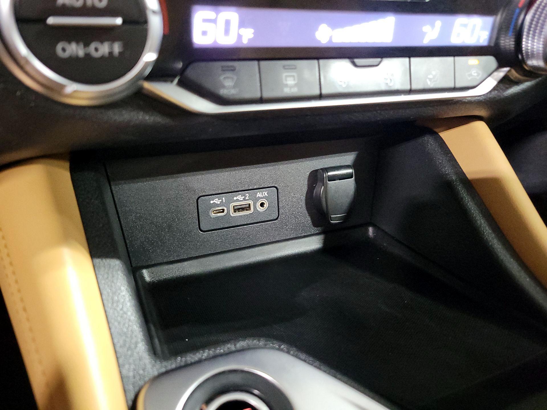 Thumbnail: 2020 Nissan Sentra - 18