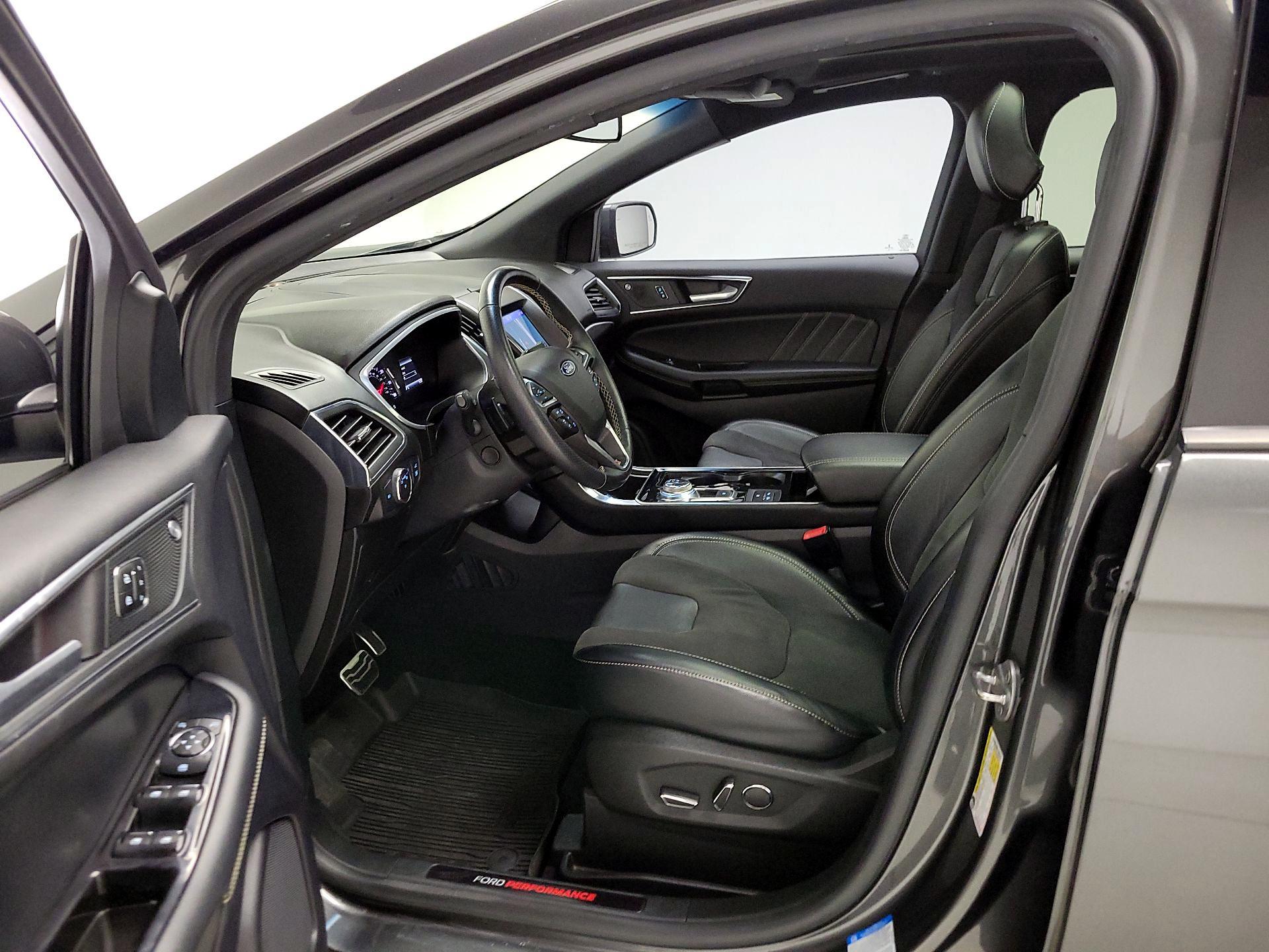 Thumbnail: 2019 Ford Edge - 11