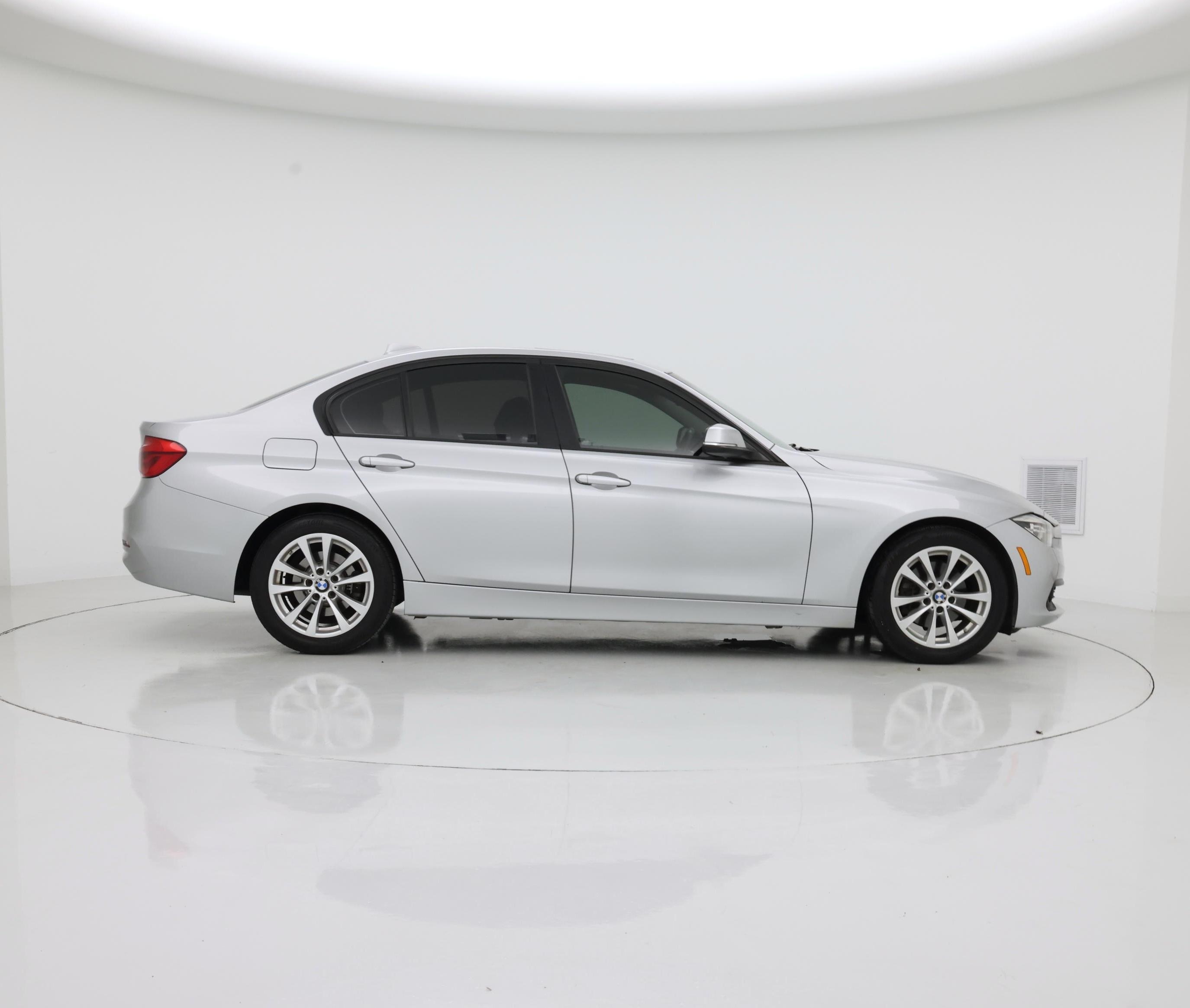 Thumbnail: 2018 BMW 3 Series - 7