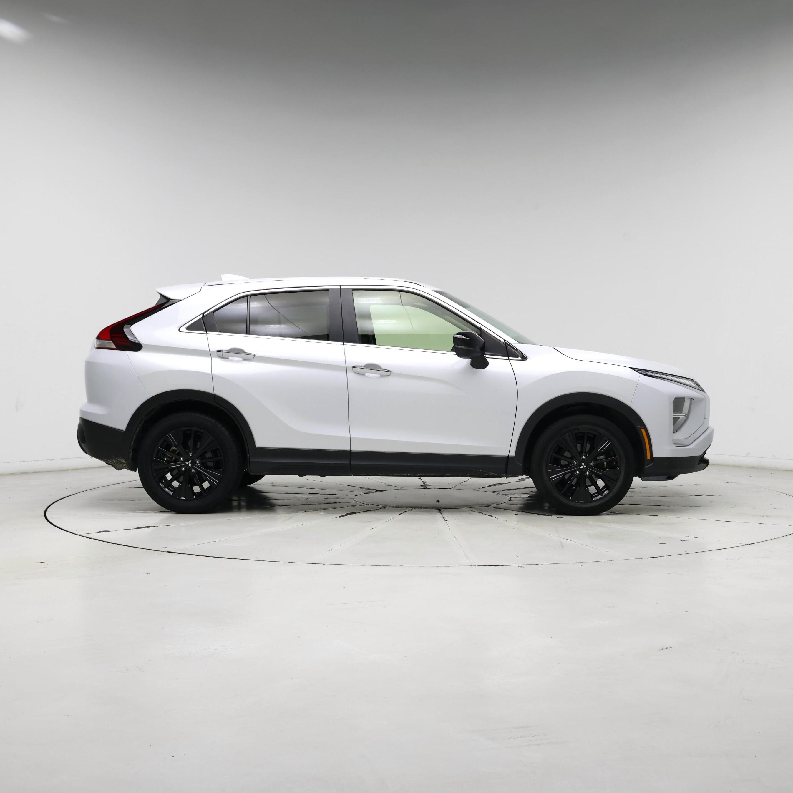 Thumbnail: 2022 Mitsubishi Eclipse Cross - 7
