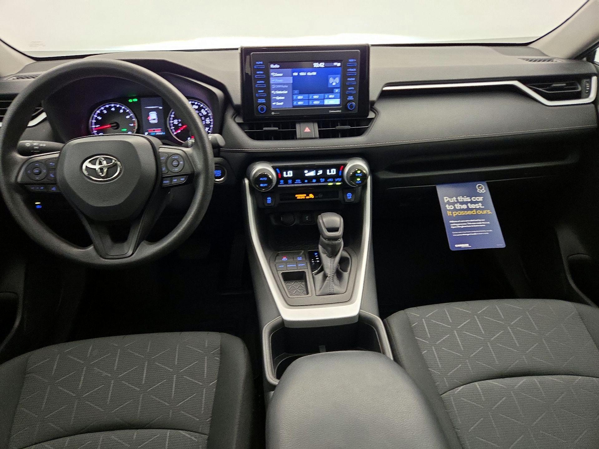 Thumbnail: 2022 Toyota RAV4 - 9