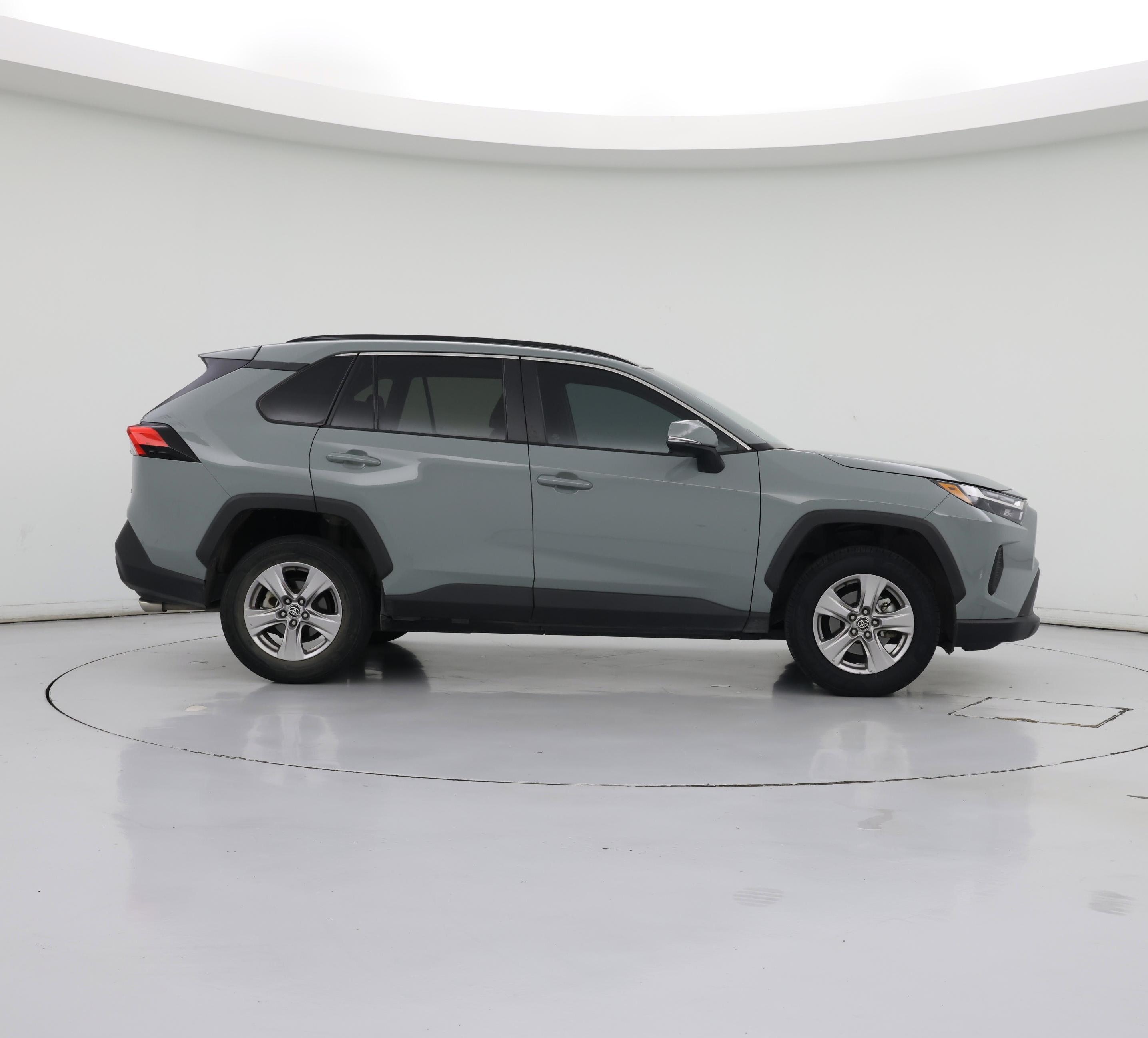 Thumbnail: 2022 Toyota RAV4 - 7