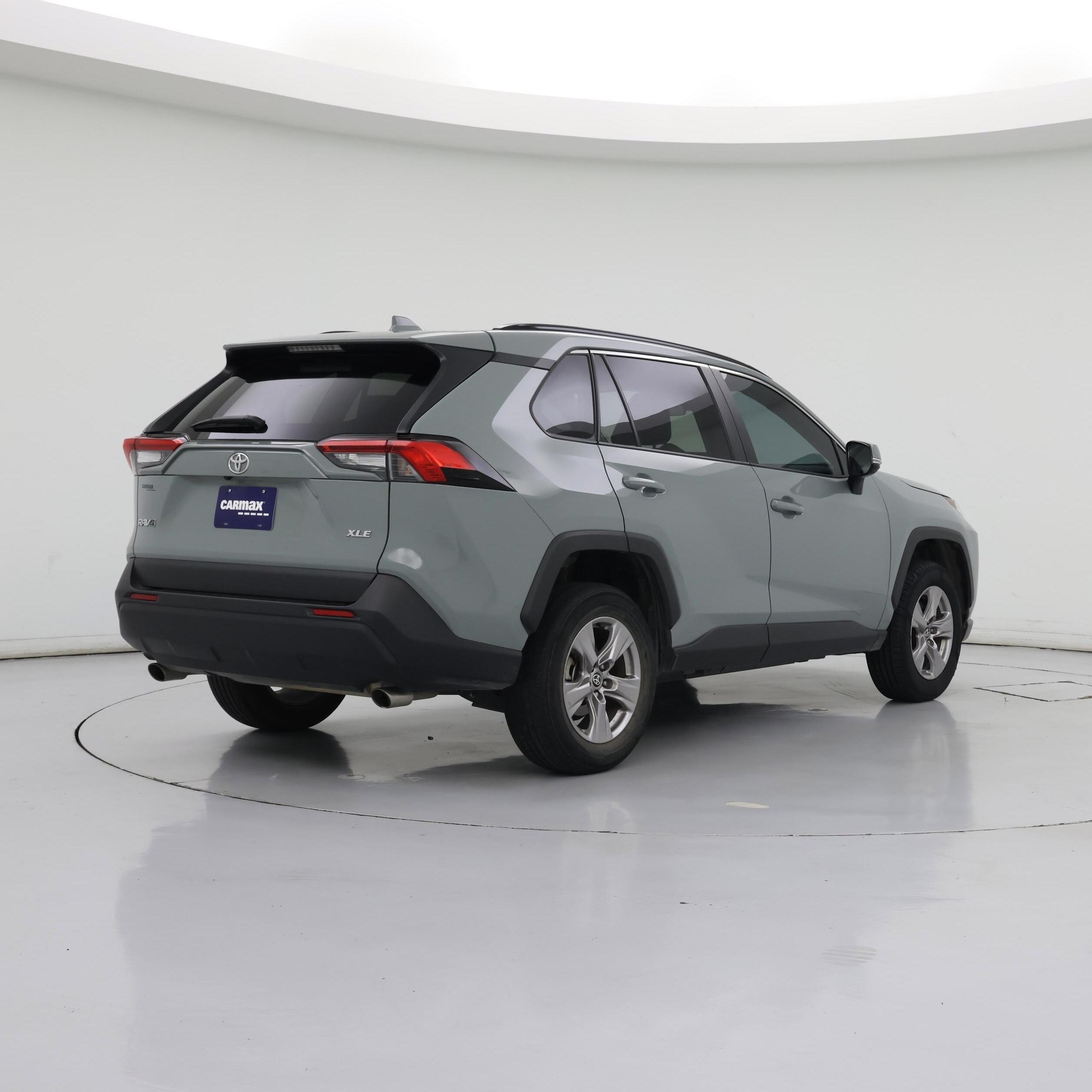 Thumbnail: 2022 Toyota RAV4 - 8