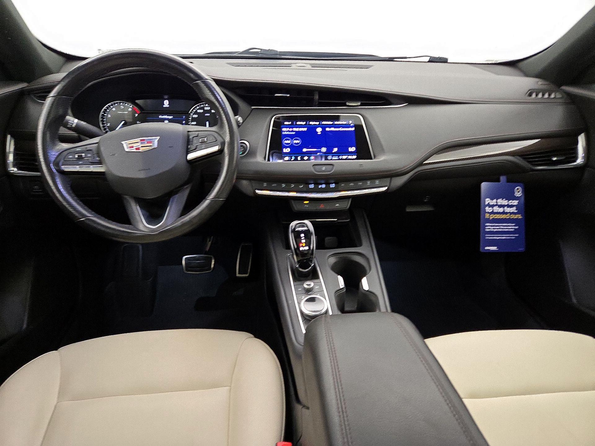 Thumbnail: 2020 Cadillac XT4 - 9