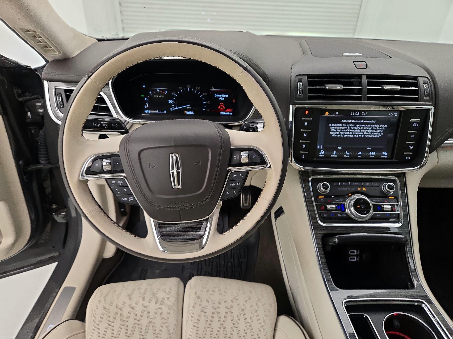 Thumbnail: 2019 Lincoln Continental - 10