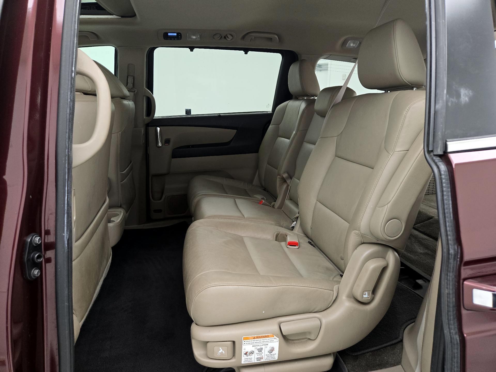 Thumbnail: 2014 Honda Odyssey - 20