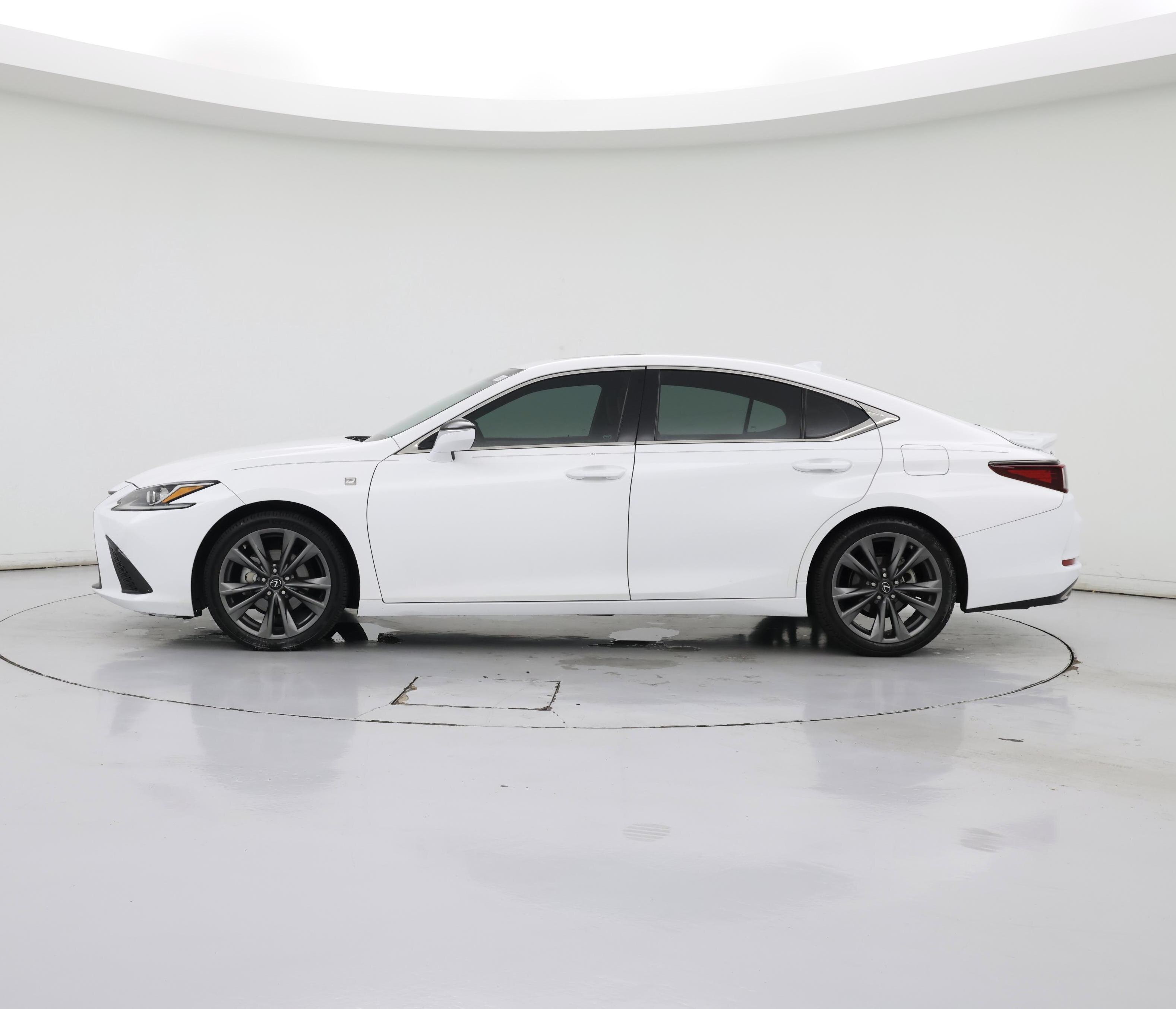 Thumbnail: 2020 Lexus ES - 3