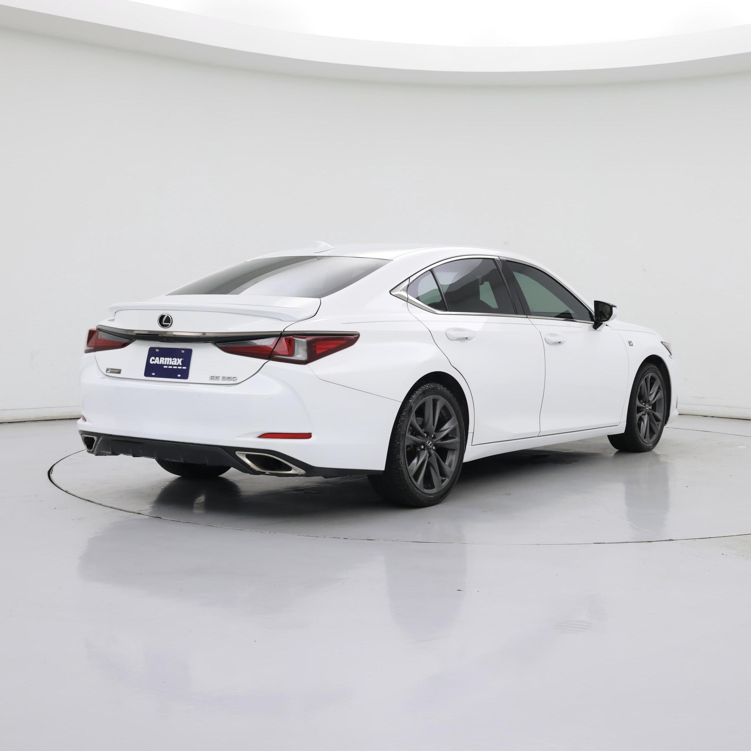 Thumbnail: 2020 Lexus ES - 8