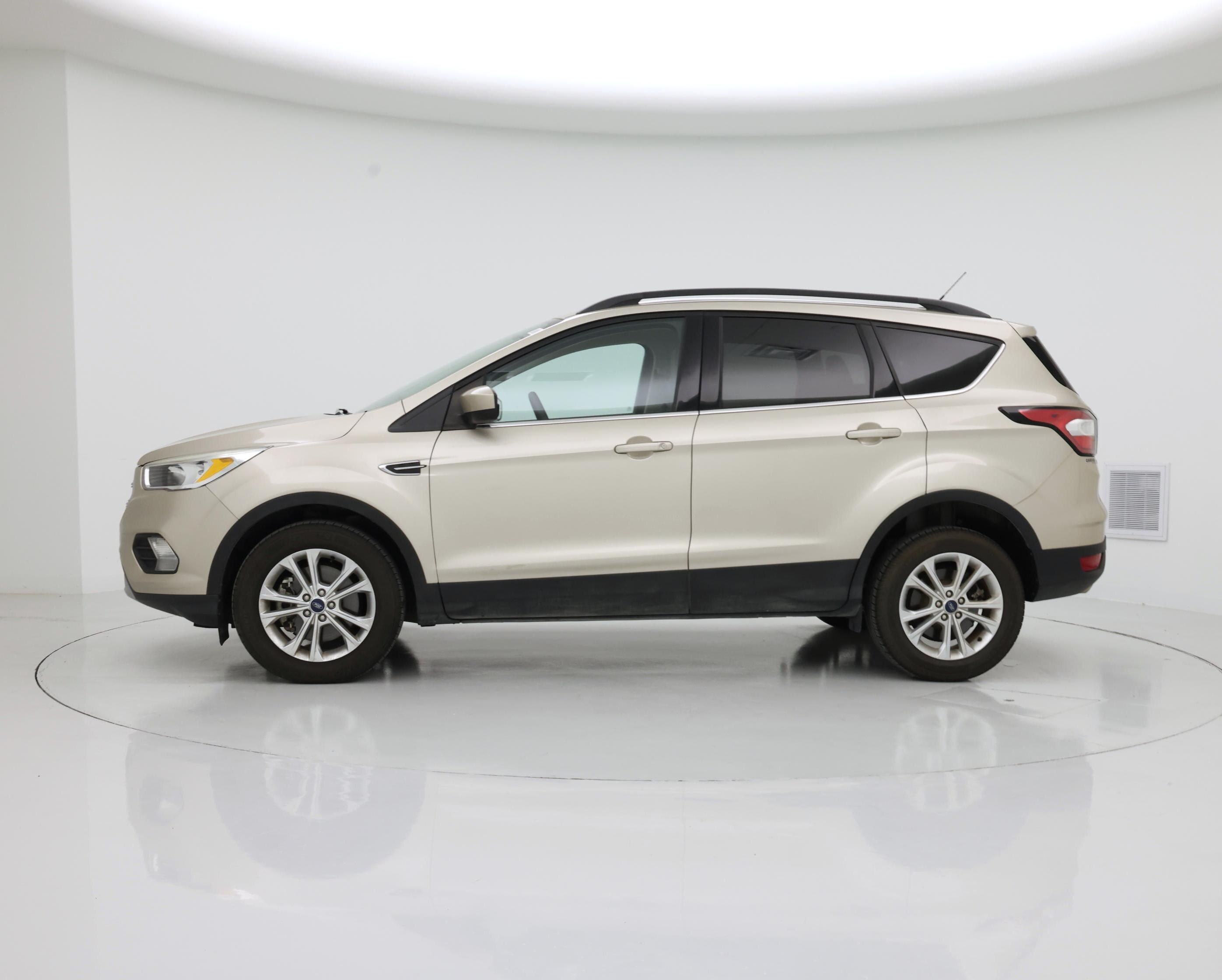 Thumbnail: 2018 Ford Escape - 3