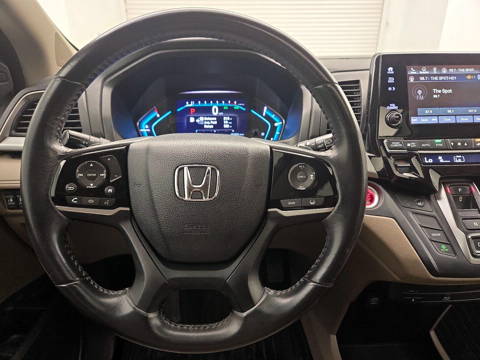 Thumbnail: 2018 Honda Odyssey - 10