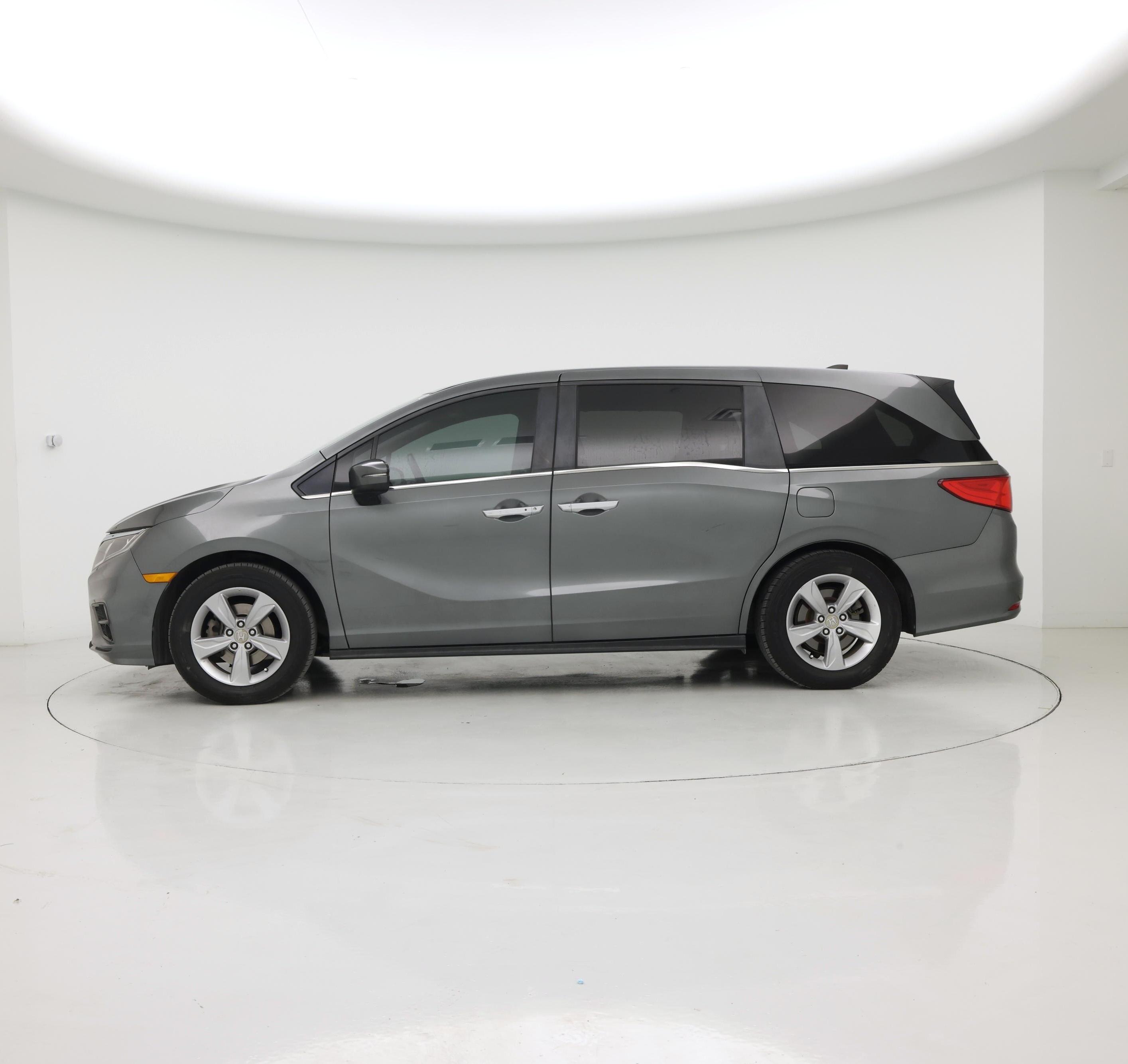 Thumbnail: 2018 Honda Odyssey - 3