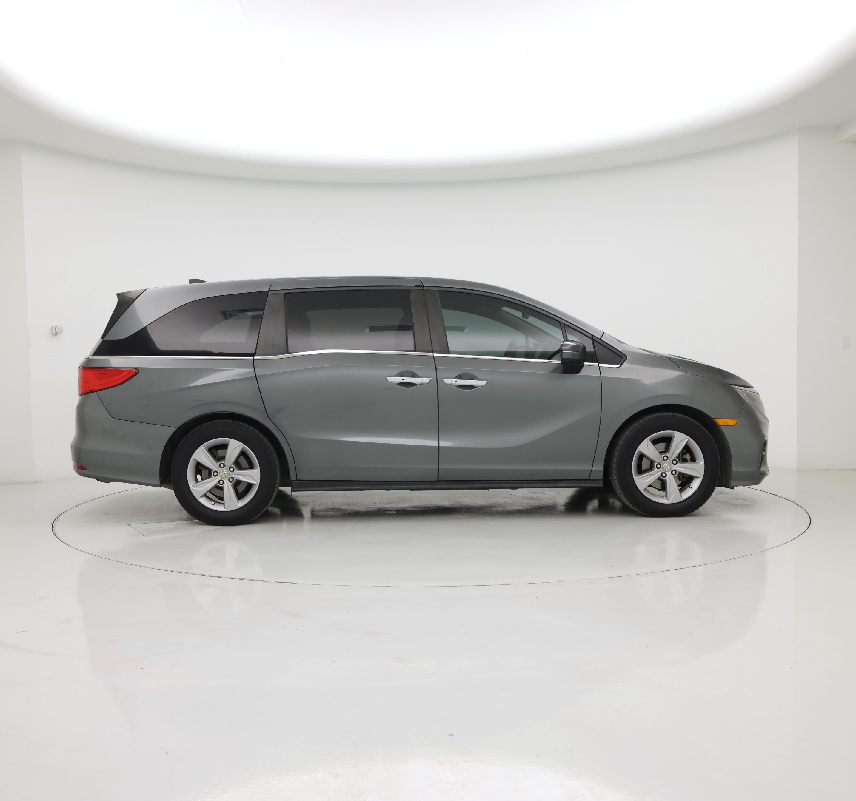 Thumbnail: 2018 Honda Odyssey - 7