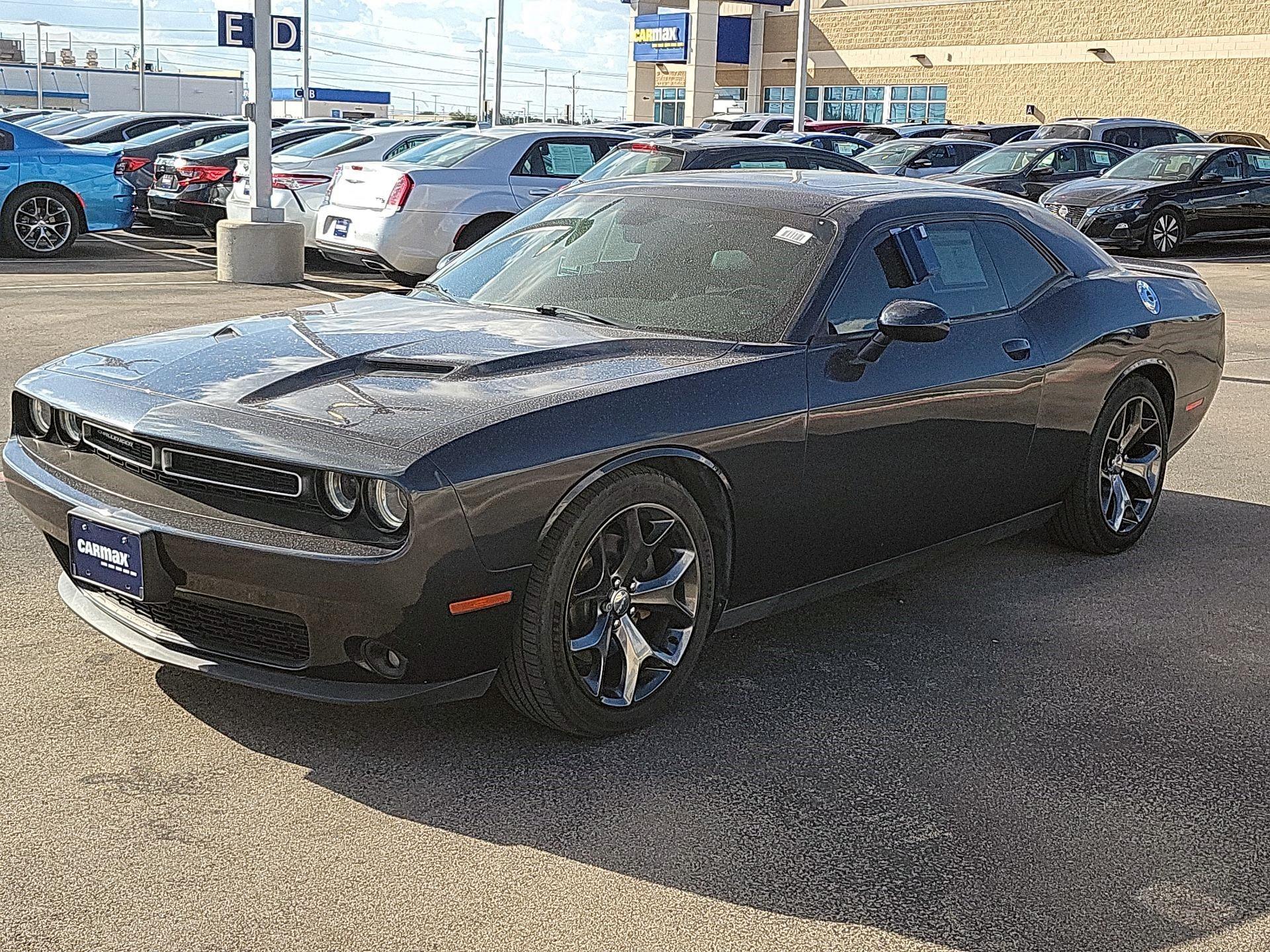 Thumbnail: 2016 Dodge Challenger - 3