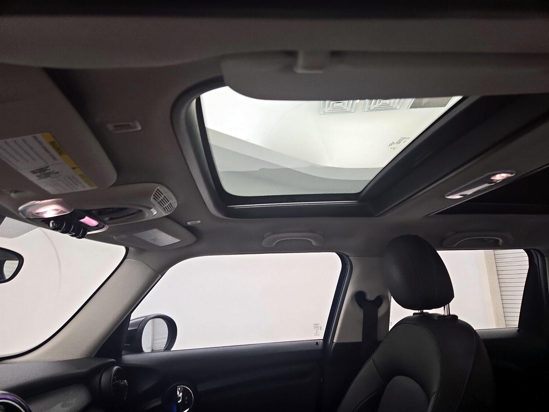 Thumbnail: 2020 MINI Cooper Hardtop - 19