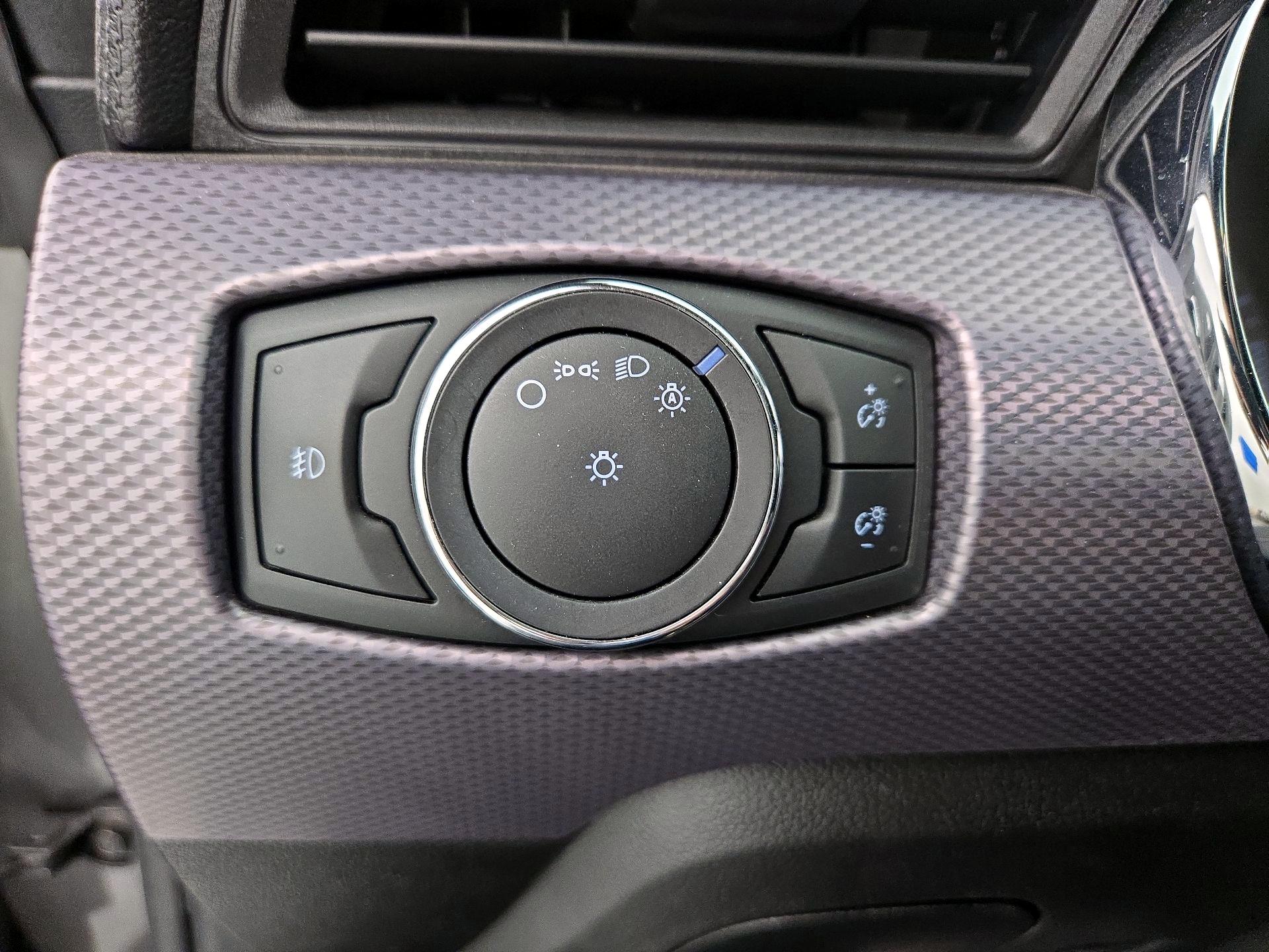 Thumbnail: 2015 Ford Mustang - 13