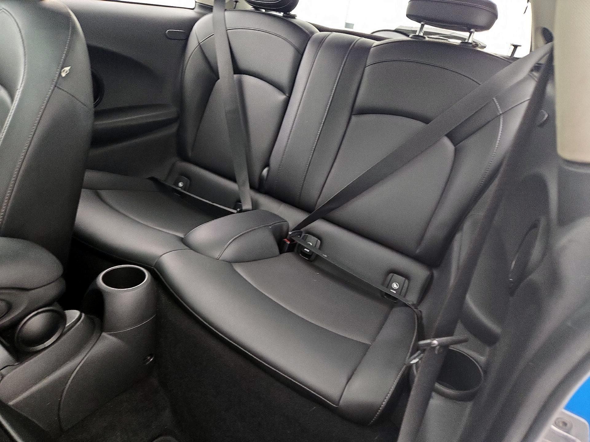 Thumbnail: 2015 MINI Cooper Hardtop - 19