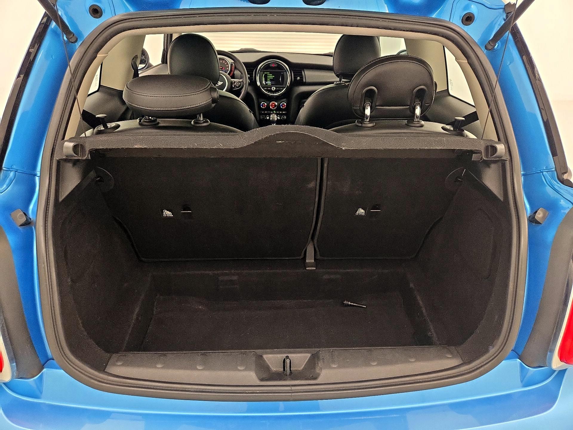 Thumbnail: 2015 MINI Cooper Hardtop - 20