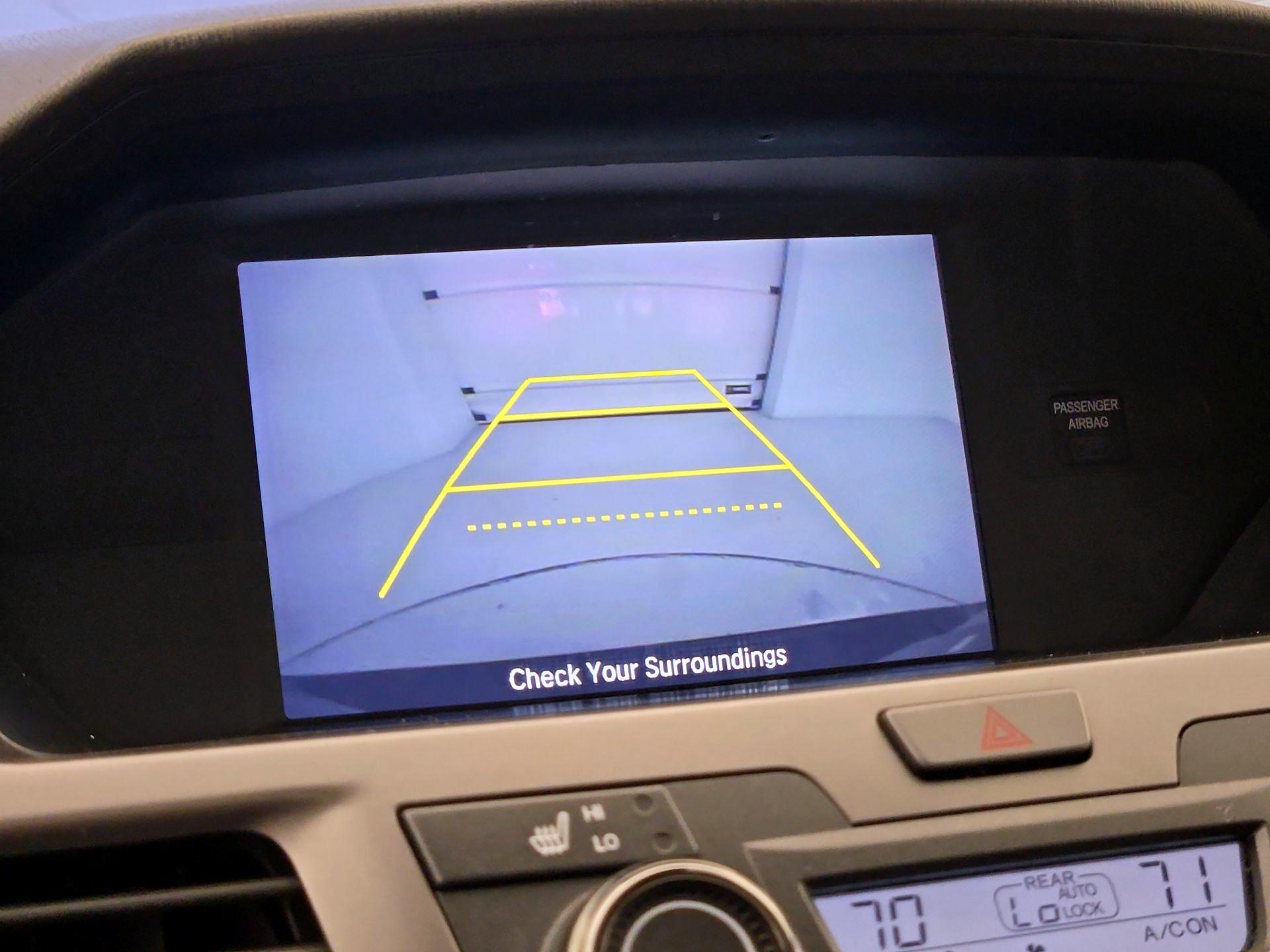 Thumbnail: 2015 Honda Odyssey - 14