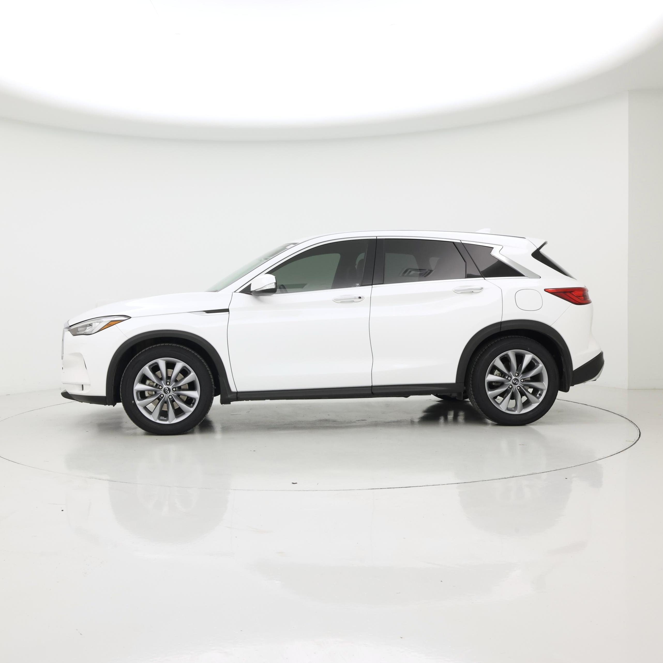 Thumbnail: 2019 INFINITI QX50 - 3