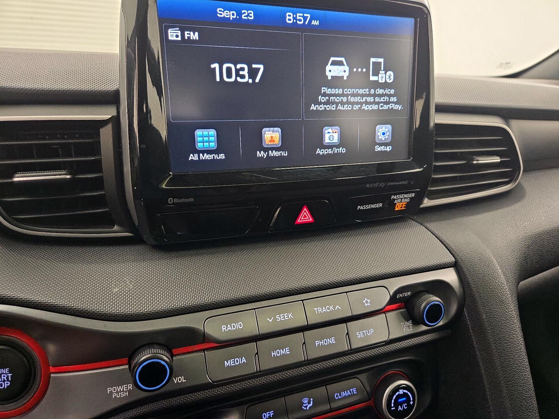 Thumbnail: 2019 Hyundai Veloster - 15
