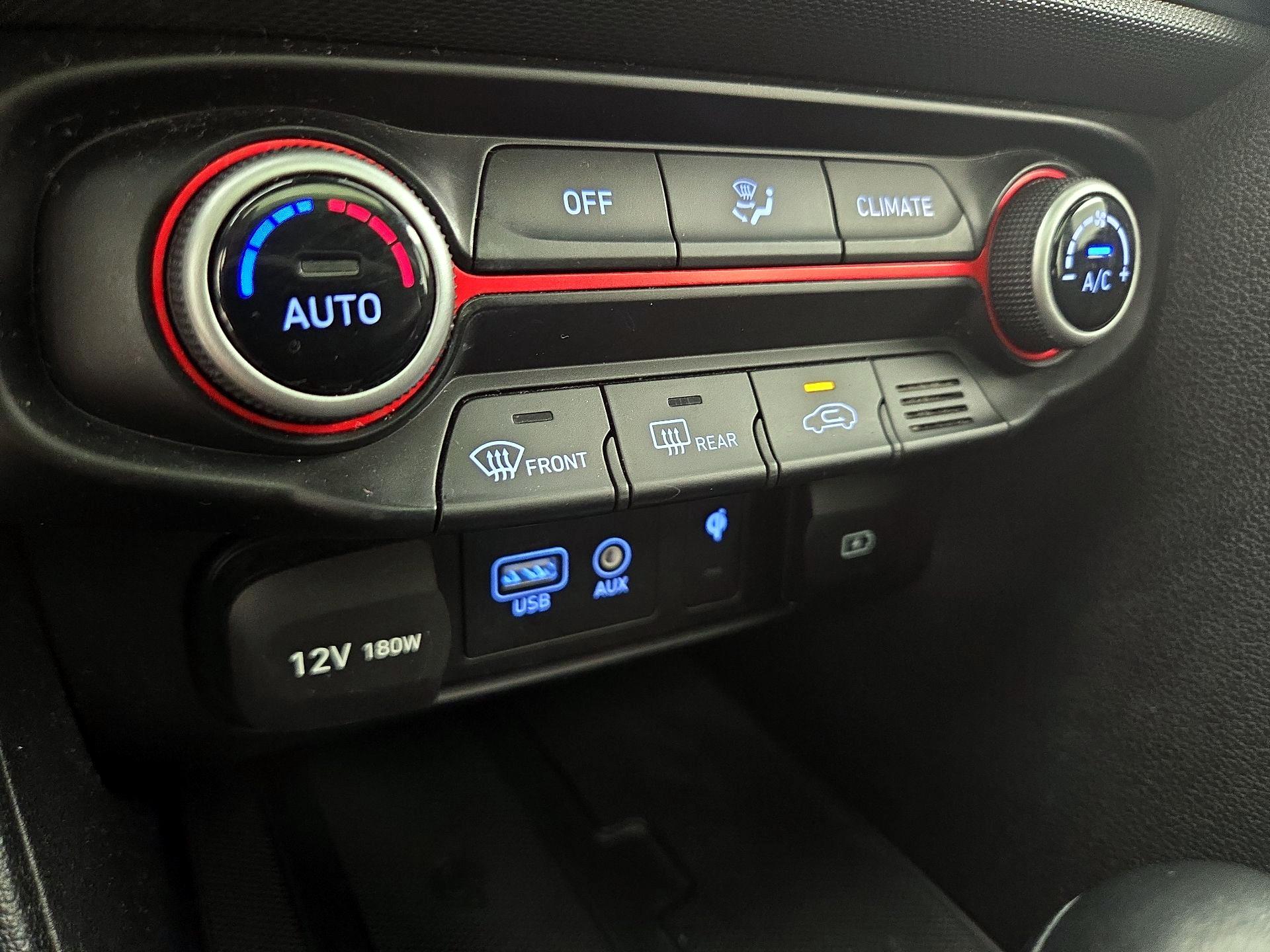 Thumbnail: 2019 Hyundai Veloster - 16
