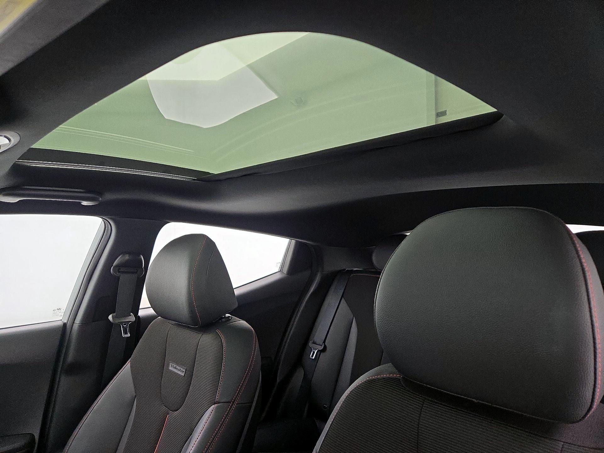 Thumbnail: 2019 Hyundai Veloster - 19