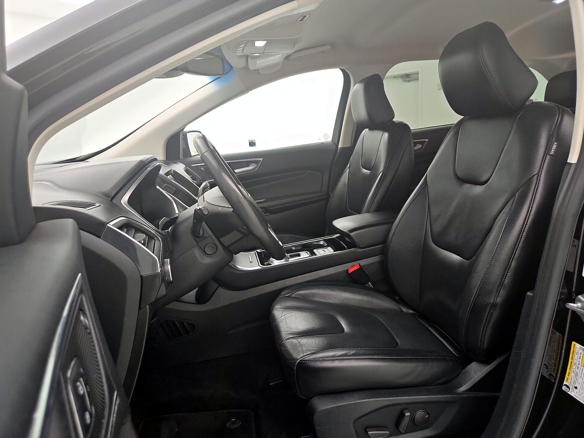 Thumbnail: 2020 Ford Edge - 11