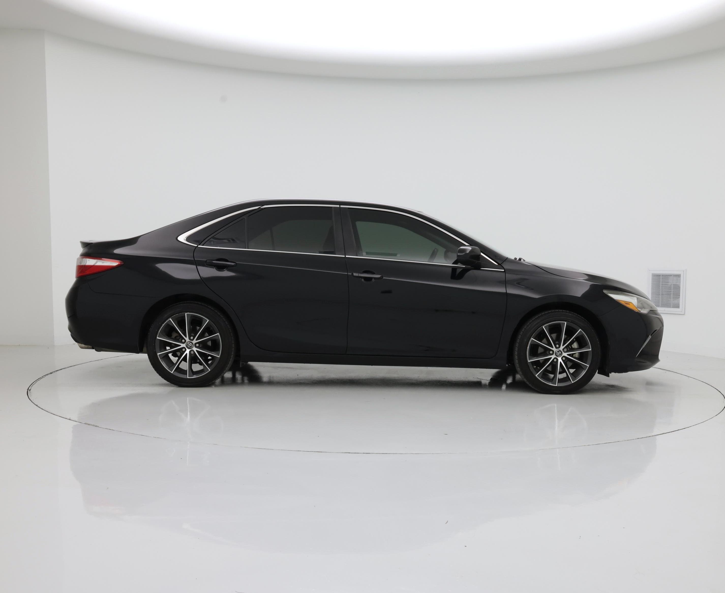 Thumbnail: 2015 Toyota Camry - 7