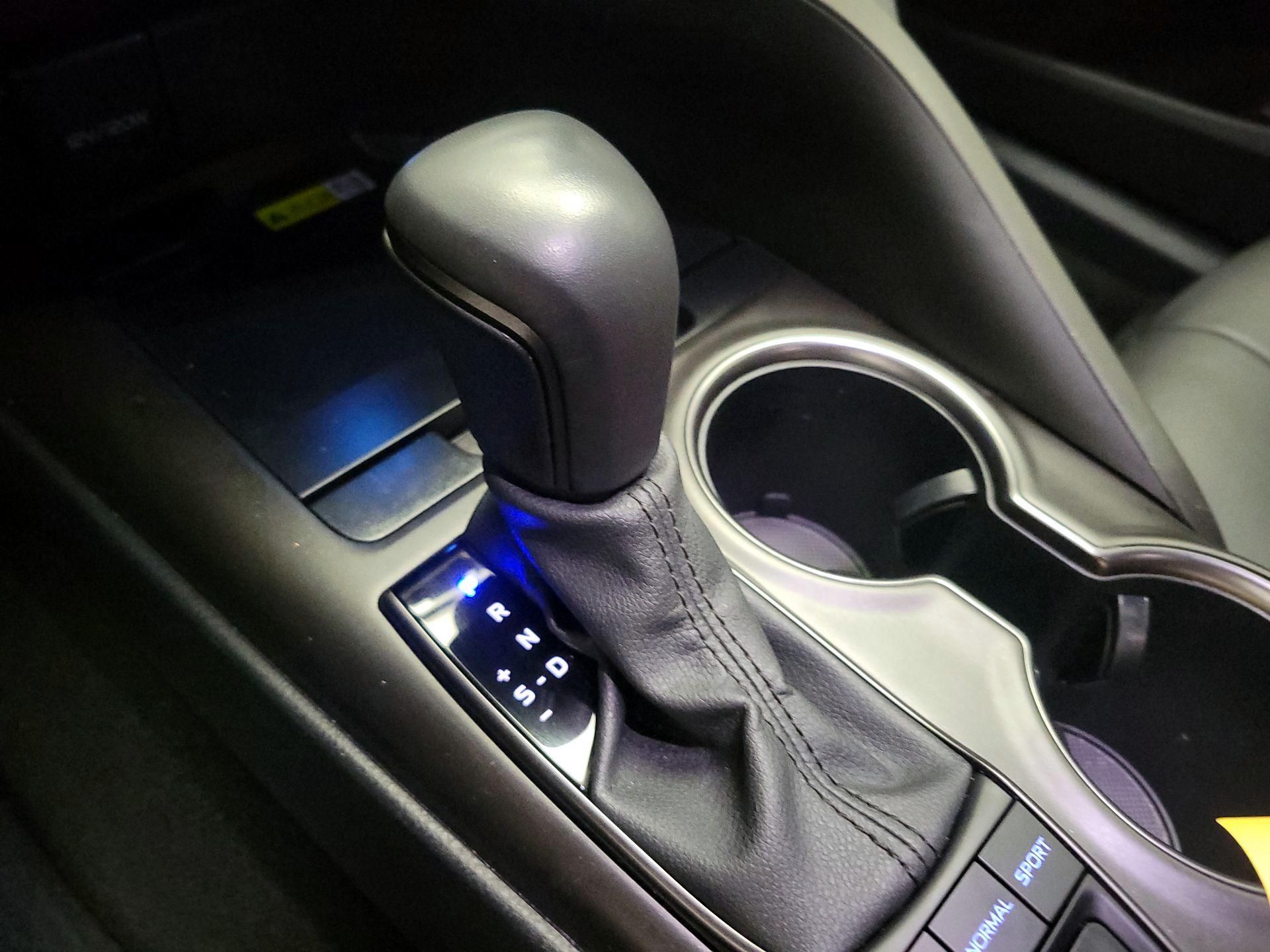 Thumbnail: 2024 Toyota Camry - 17