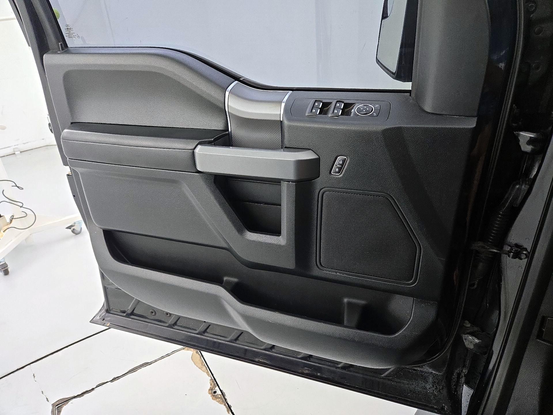 Thumbnail: 2016 Ford F-150 - 12