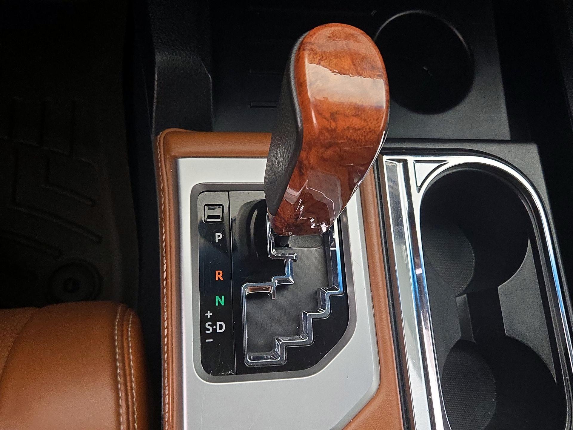 Thumbnail: 2016 Toyota Tundra - 17